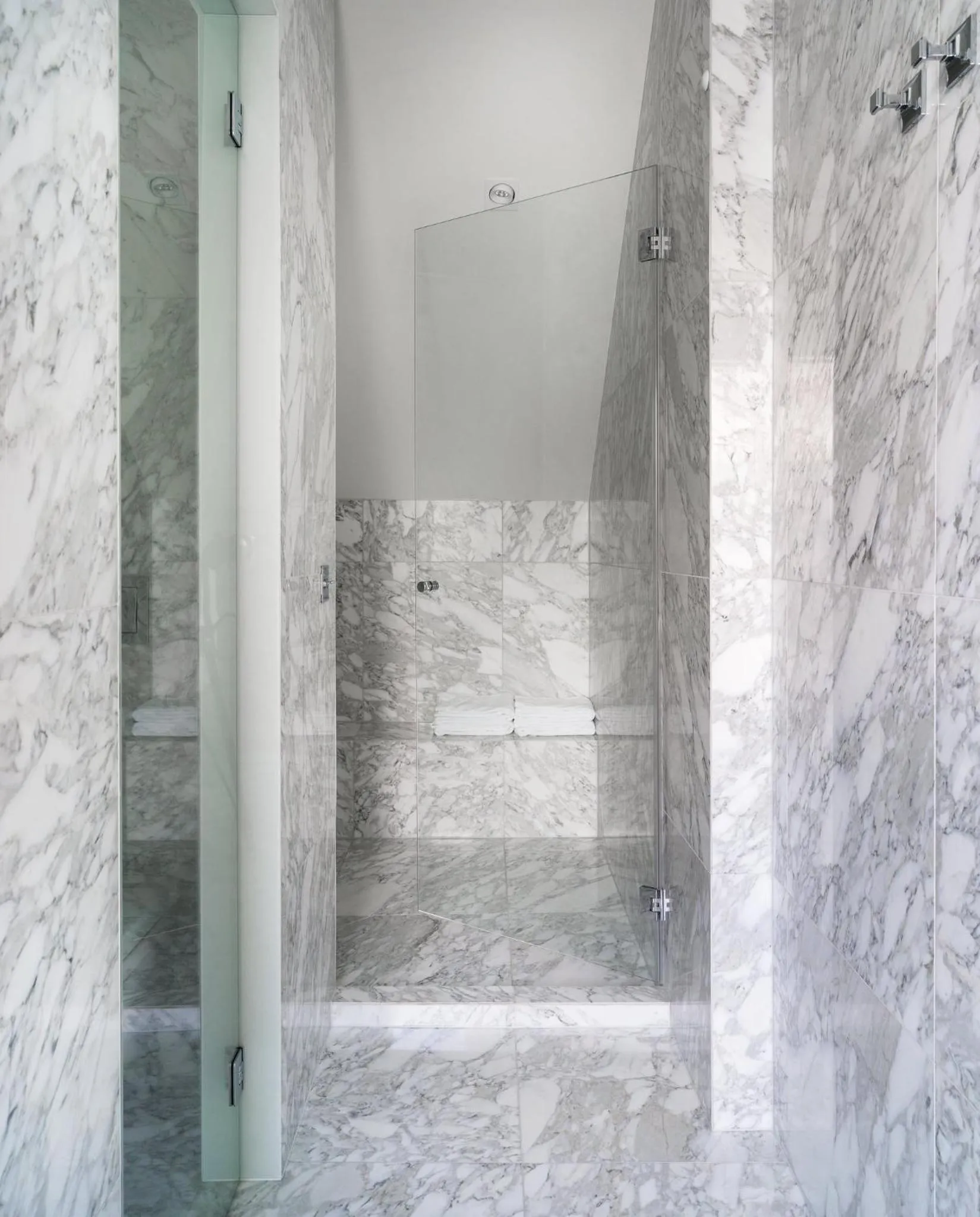 Shower in Sand Hotel by Keahotels