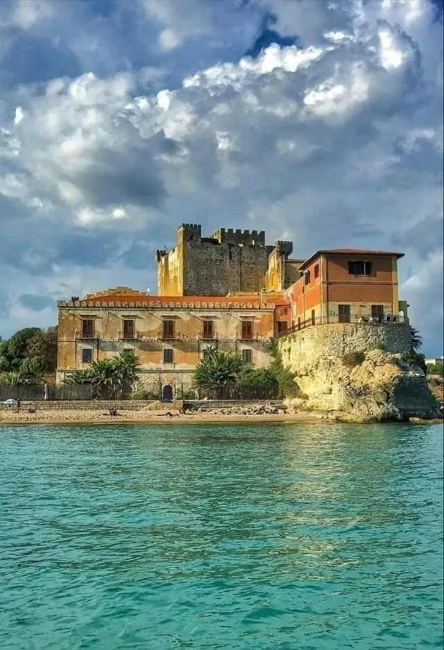 Nearby landmark in Alessi Suites & Studio