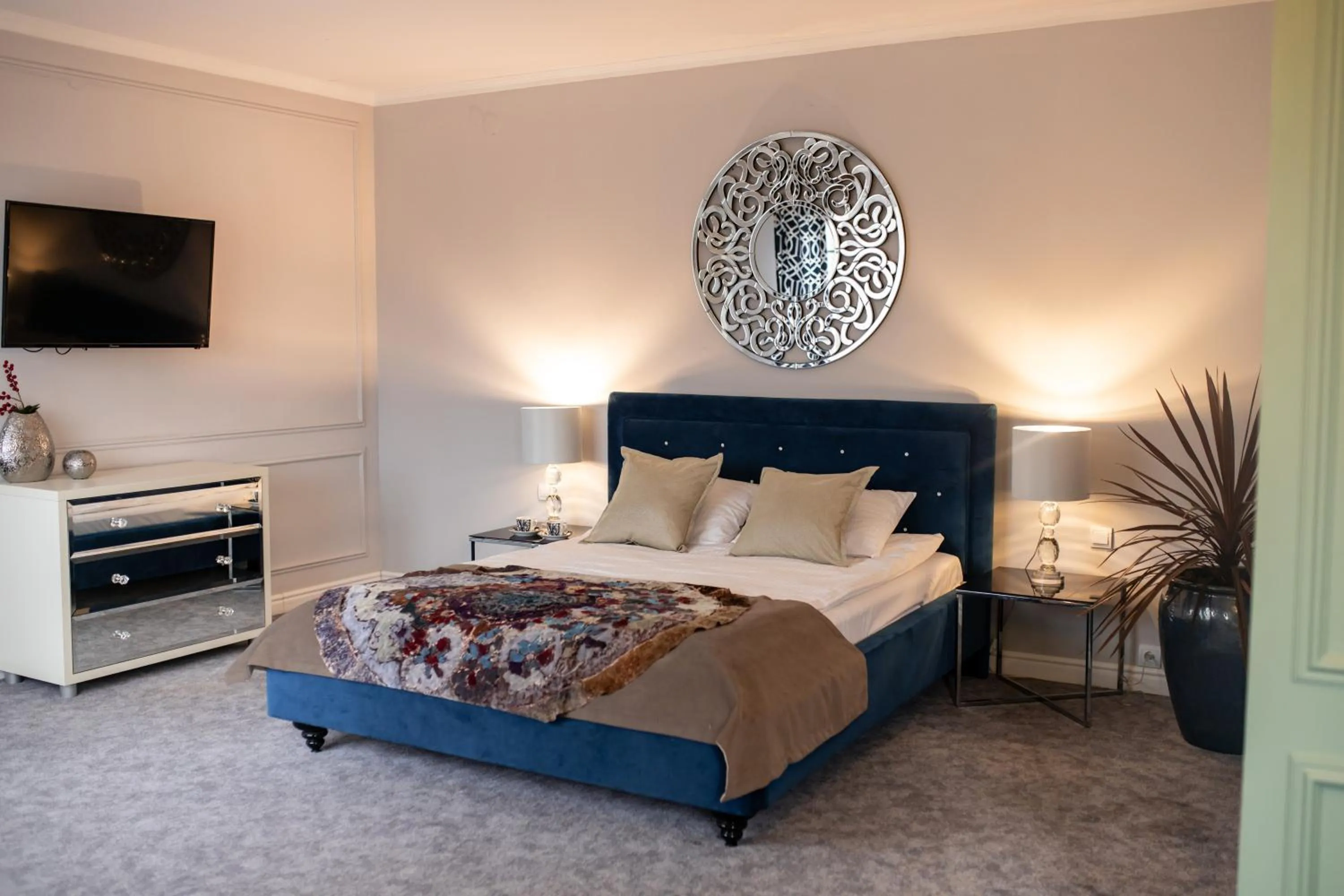 Bed in Rezydencja na Wzgórzu w zielonym sercu Łodzi przy Parku Krajobrazowym Ruda Wiilowa