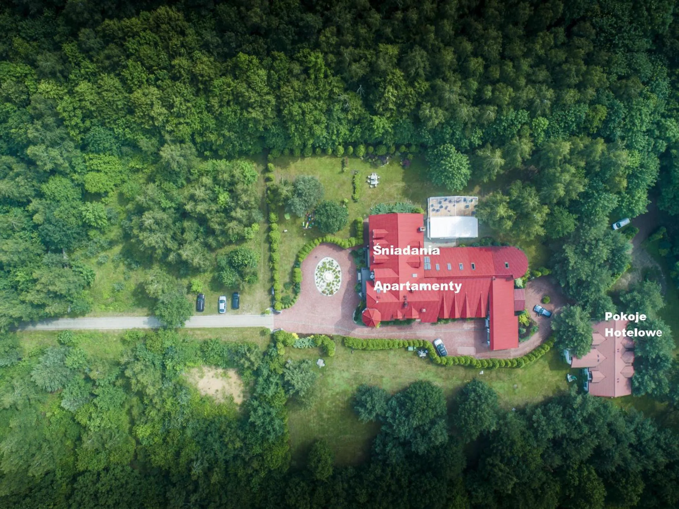 Property building in Rezydencja na Wzgórzu w zielonym sercu Łodzi przy Parku Krajobrazowym Ruda Wiilowa