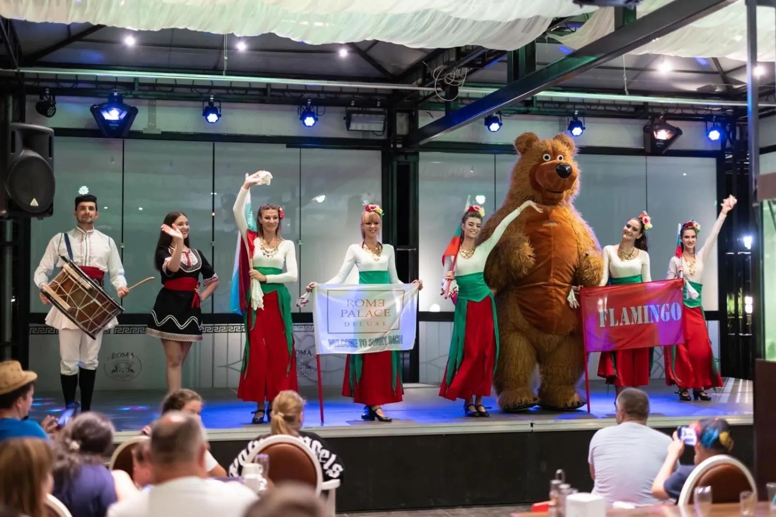 Entertainment in Rome Palace Deluxe - All Inclusive Premium