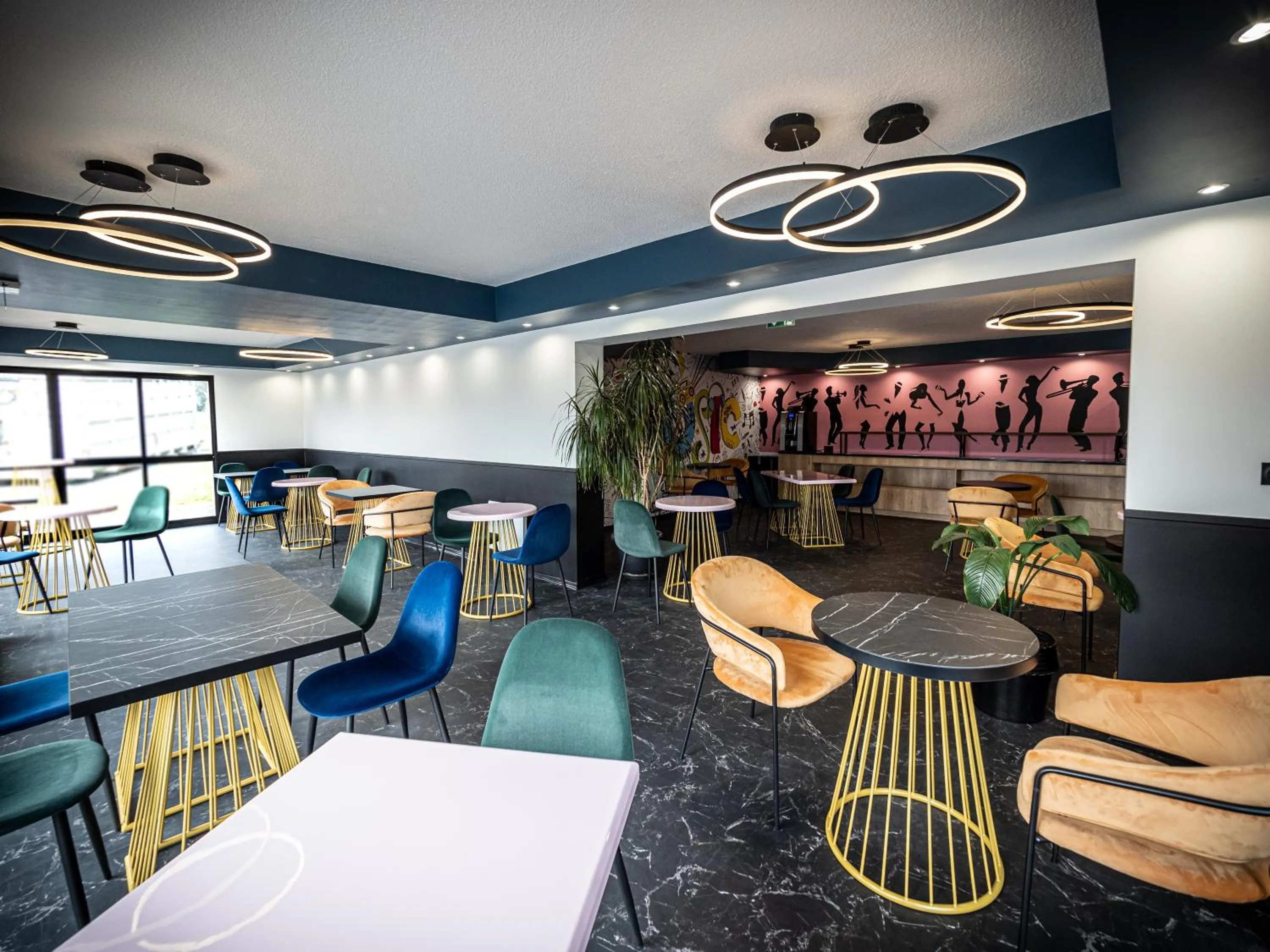 Breakfast in Welcomotel Beauvais Aéroport