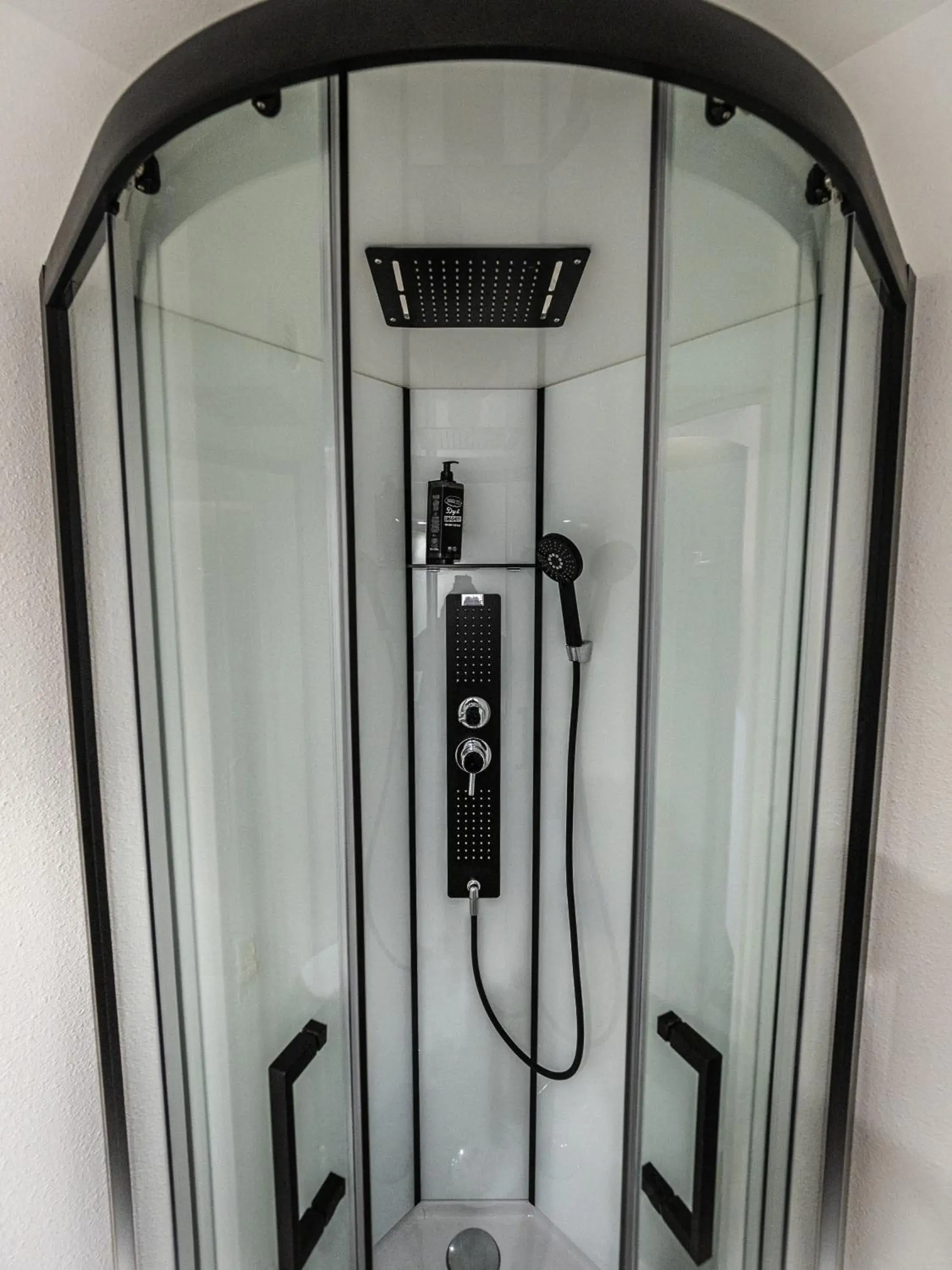 Twin Room in Welcomotel Beauvais Aéroport Twin Room in Welcomotel Beauvais Aéroport