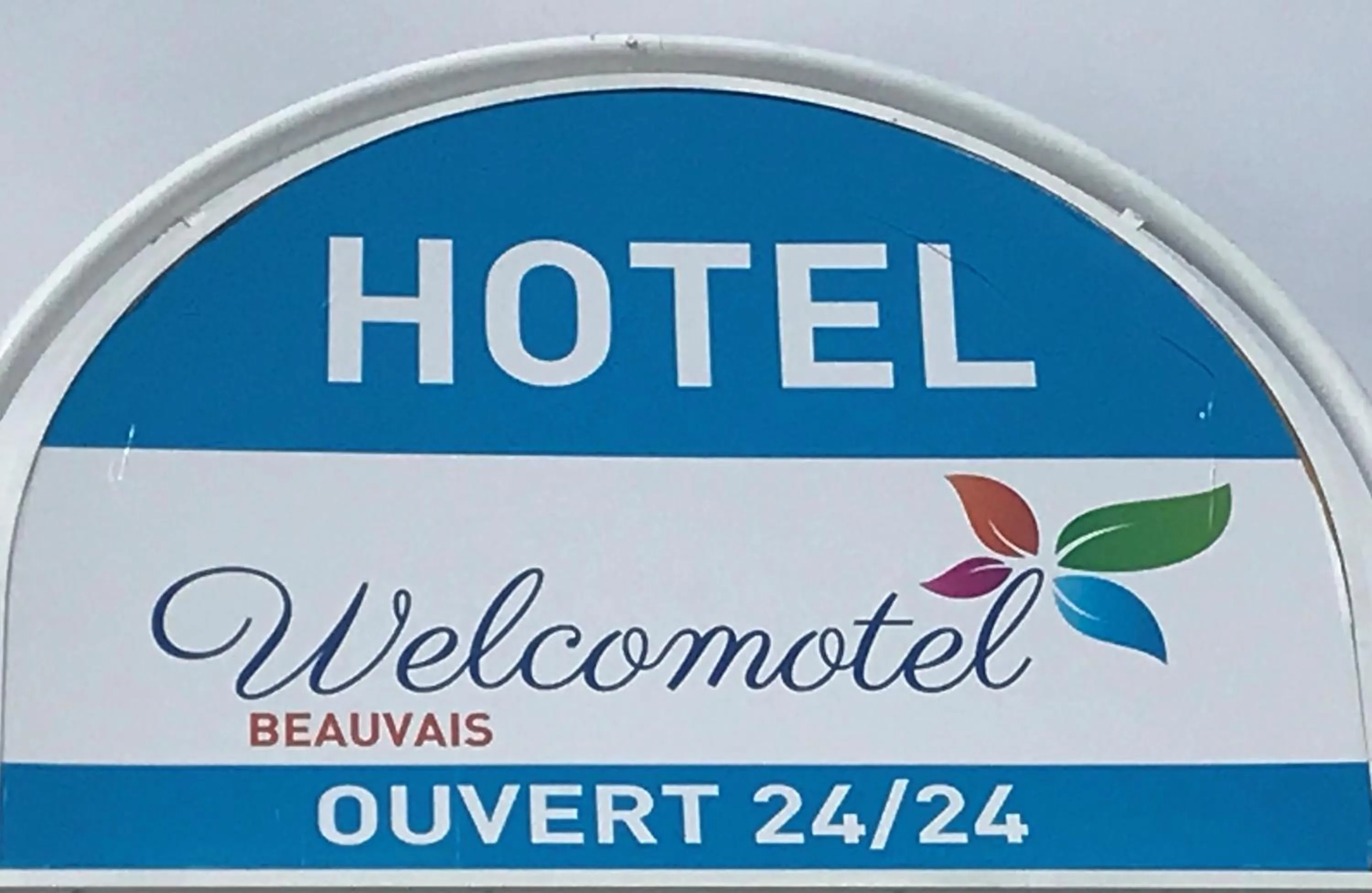 Property building in Welcomotel Beauvais Aéroport