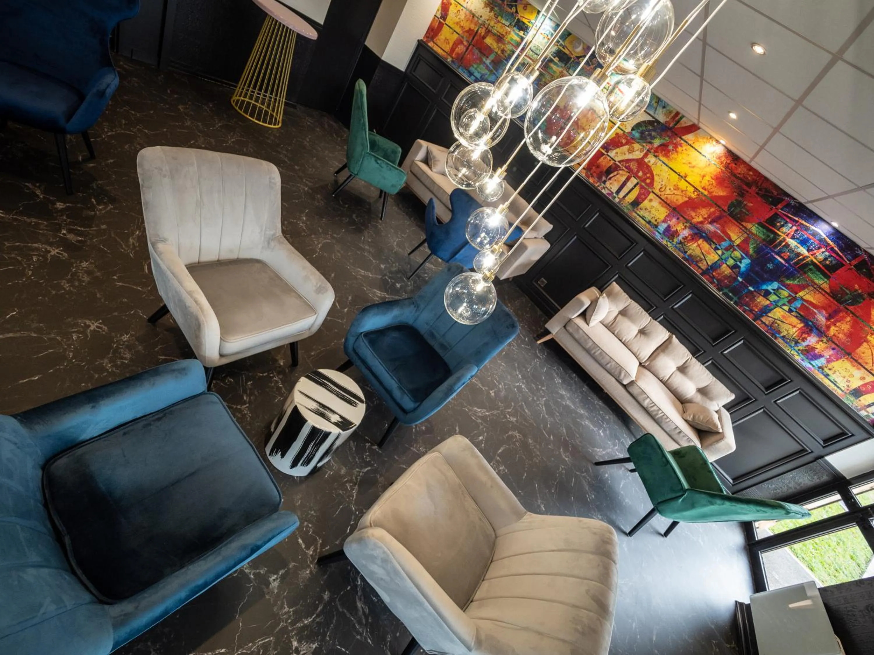 Lounge or bar in Welcomotel Beauvais Aéroport