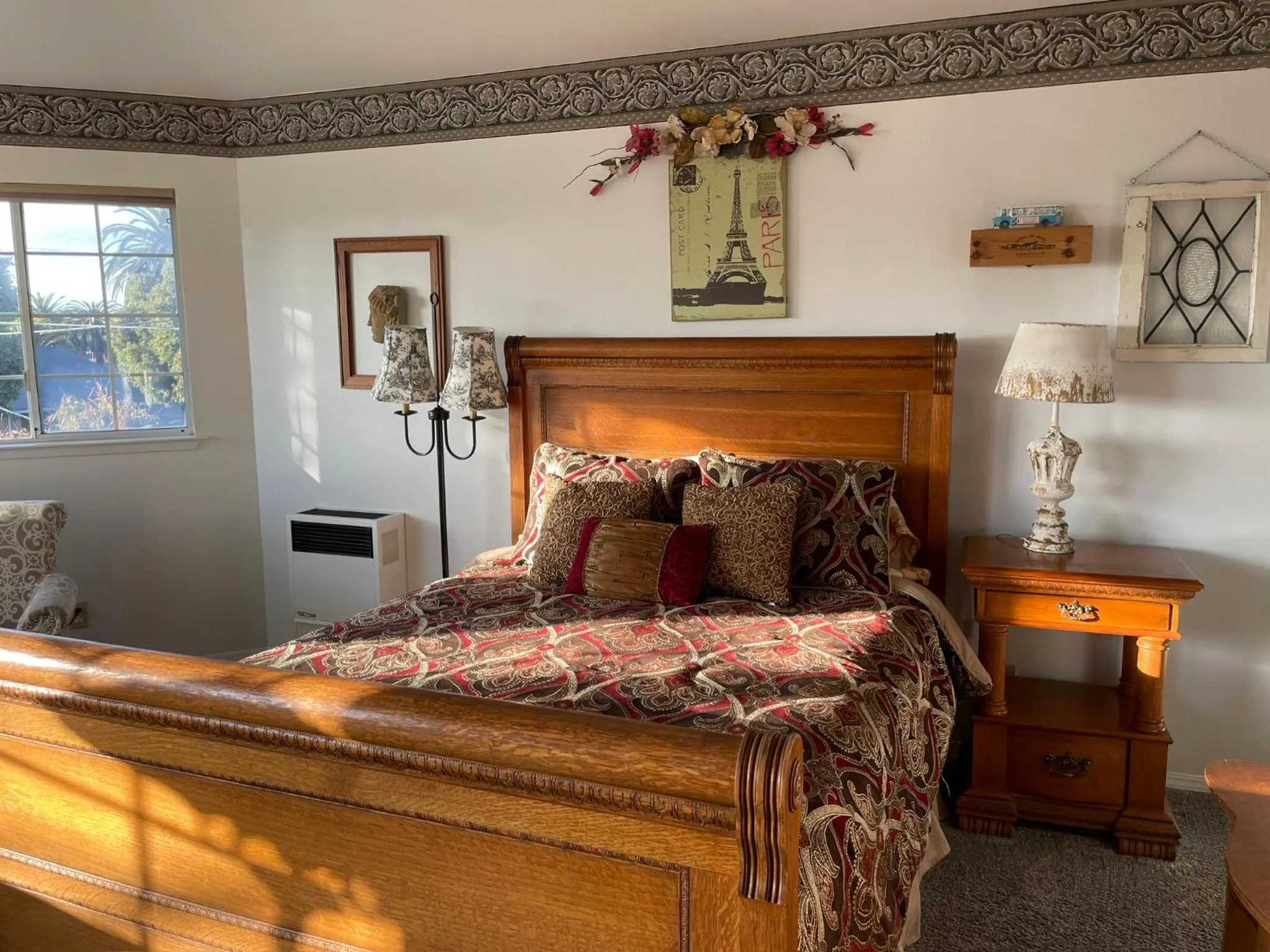 Bed in Marina Street Inn