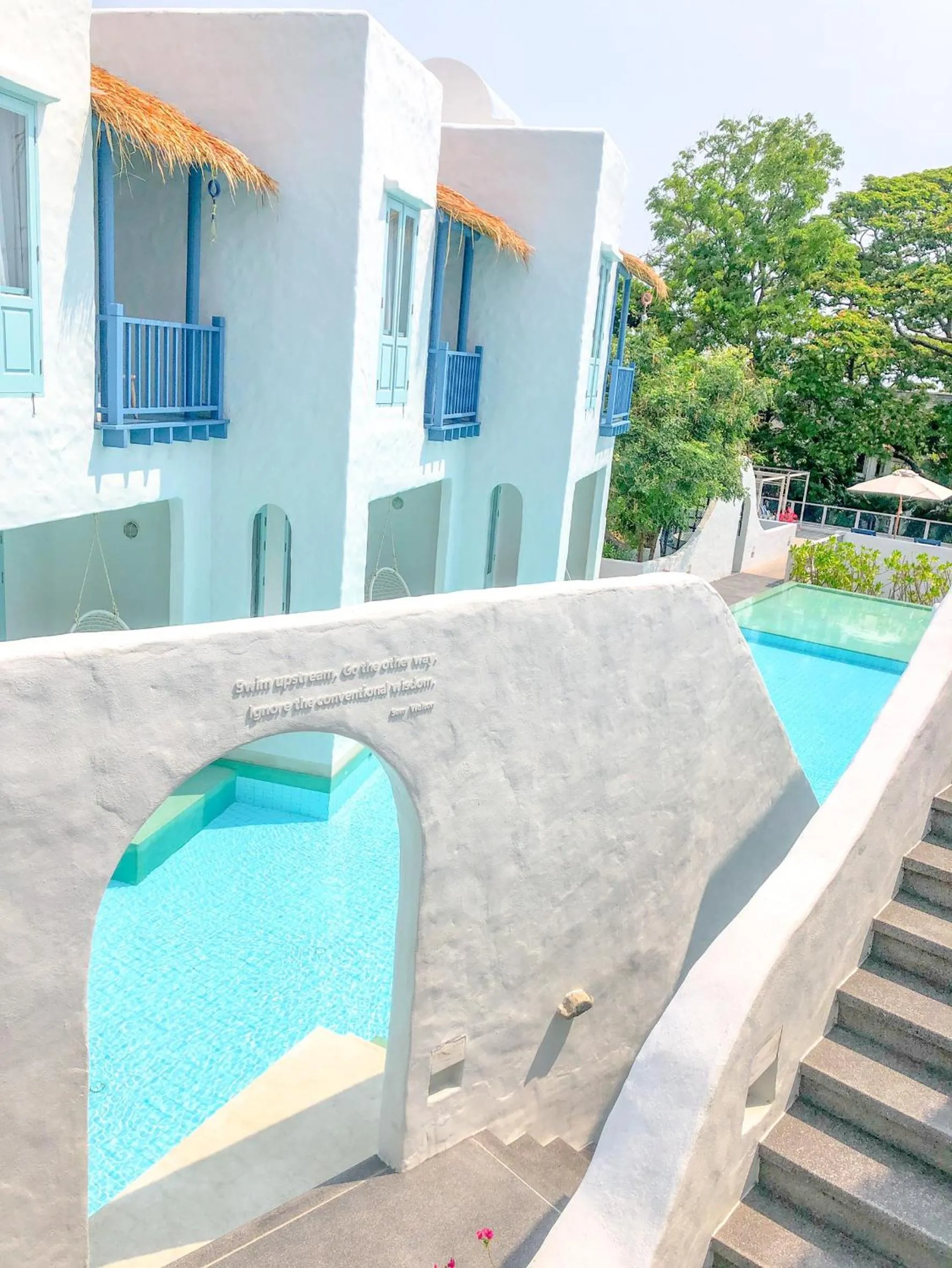 Property building in Resort de Paskani