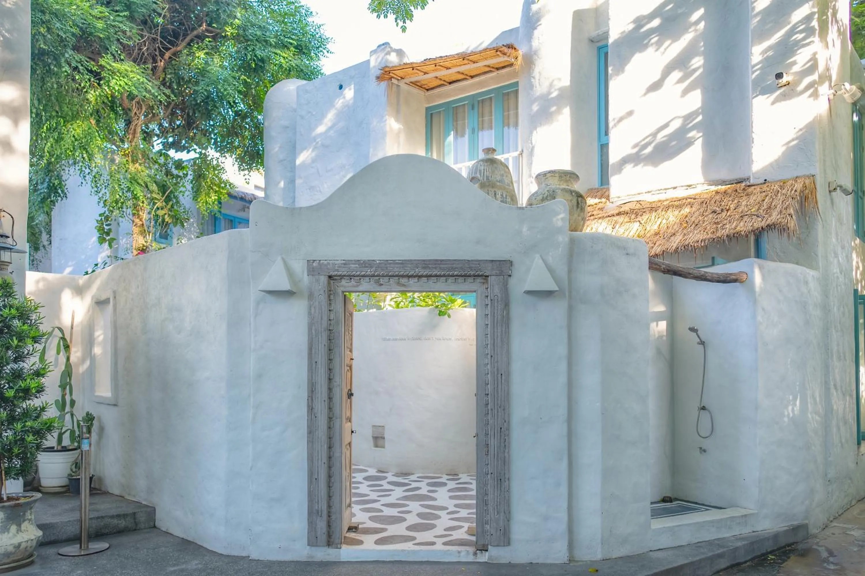 Property building in Resort de Paskani