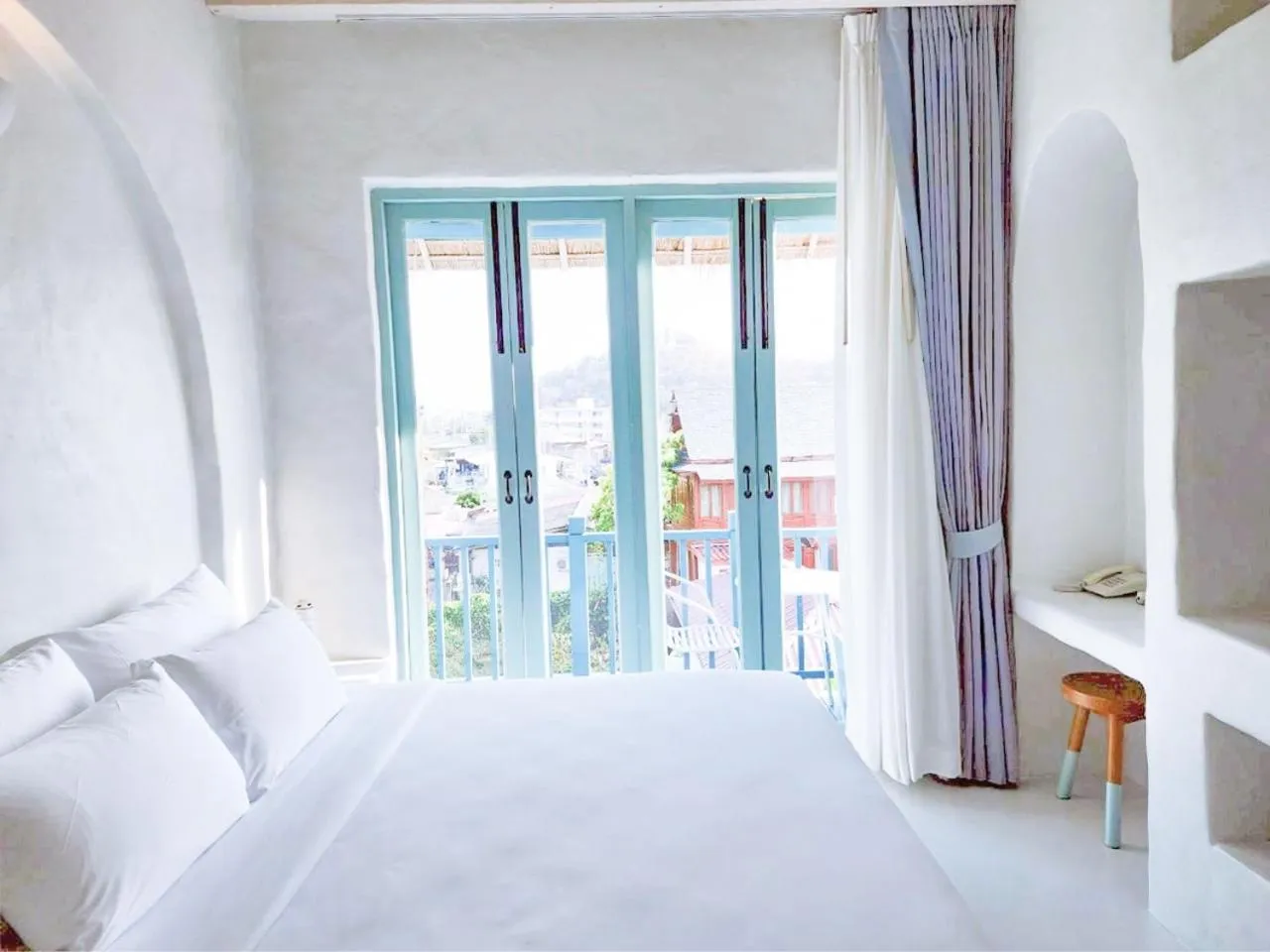 View (from property/room), Bed in Resort de Paskani