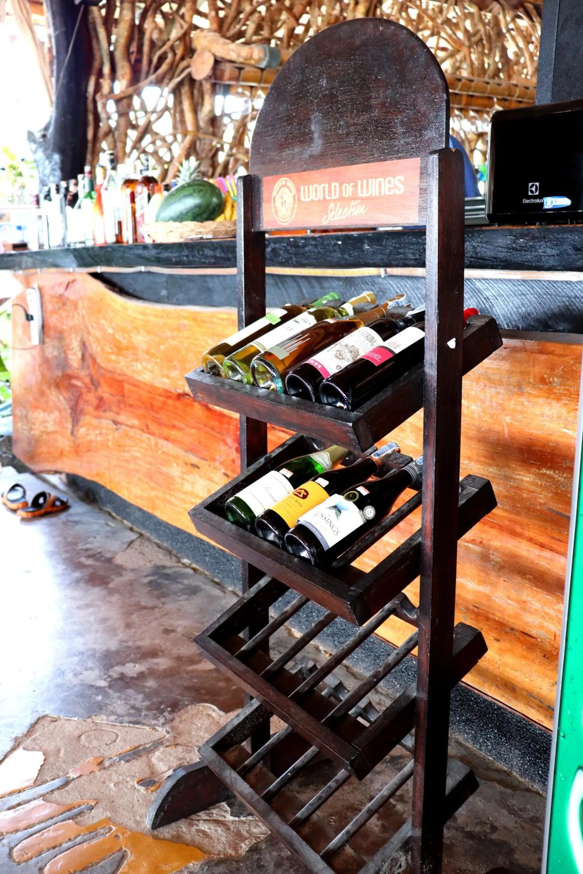 Restaurant/places to eat in Klongdao Sunset Villa