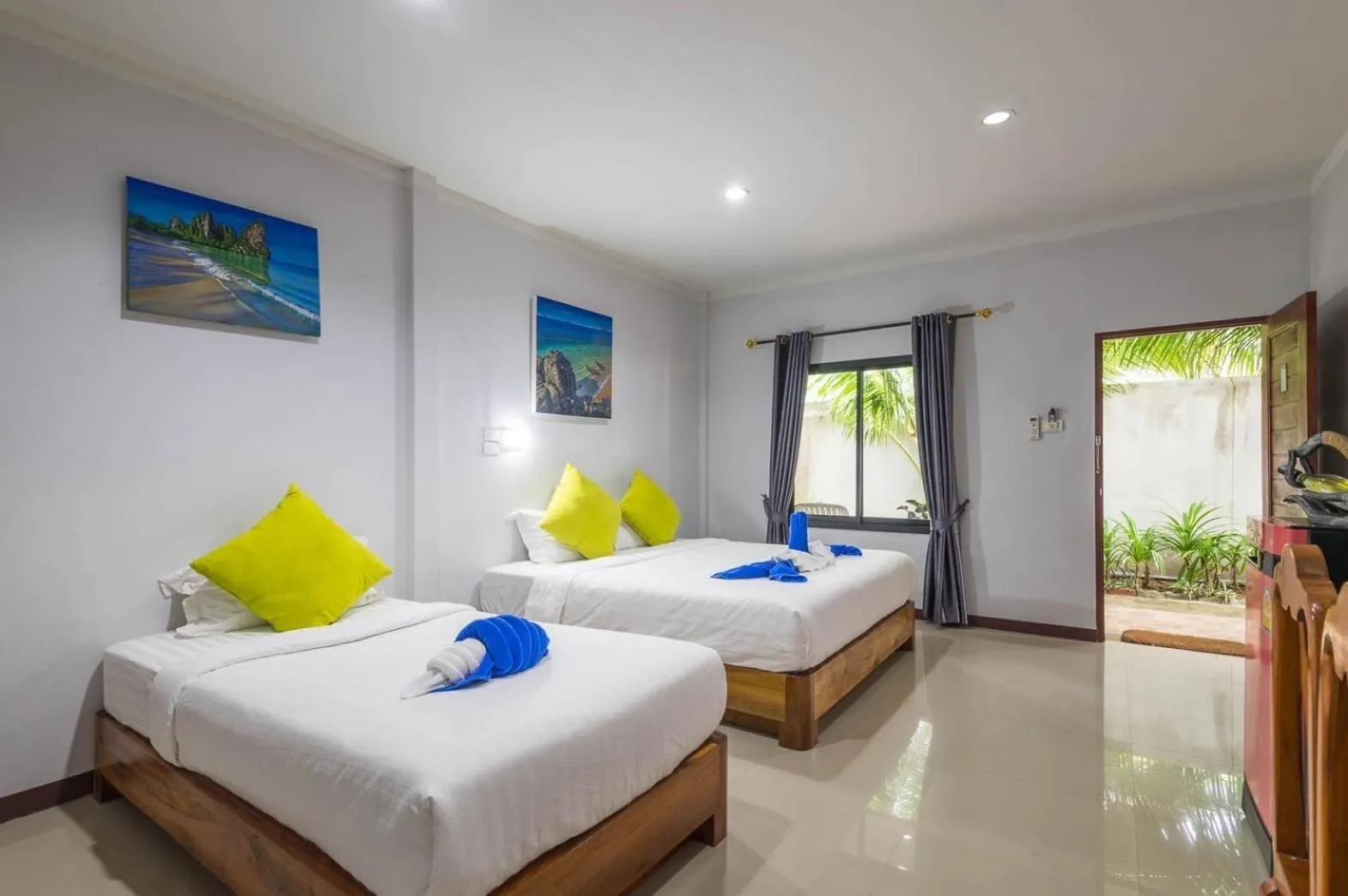 Bed in Klongdao Sunset Villa