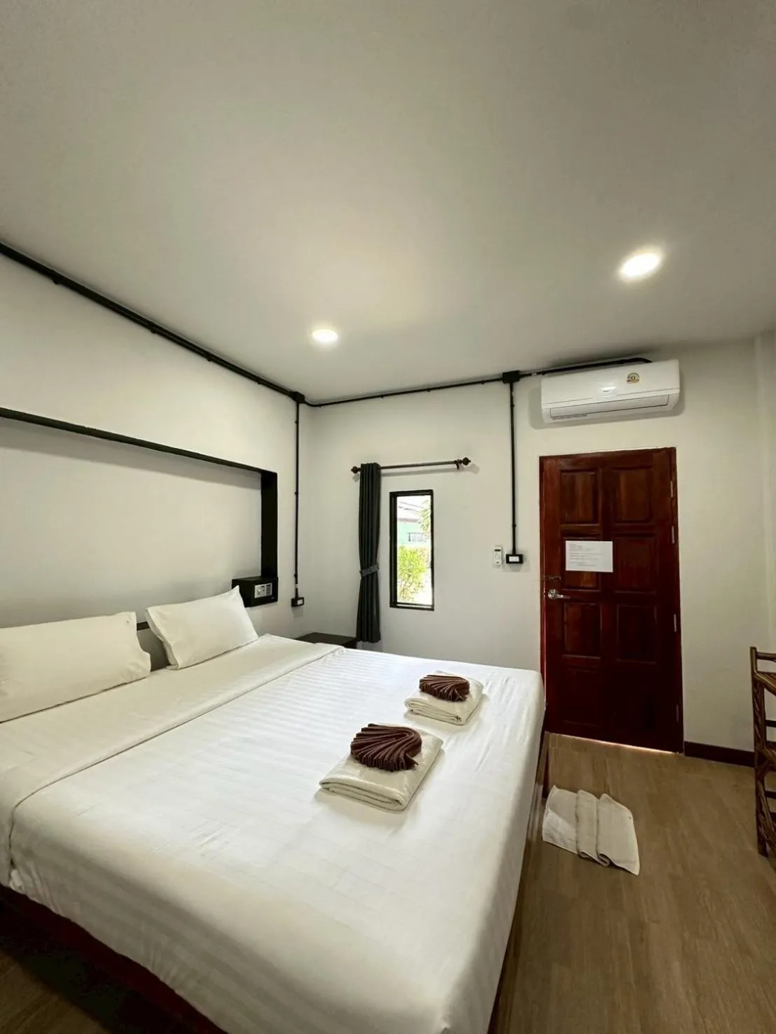 Bed in Klongdao Sunset Villa