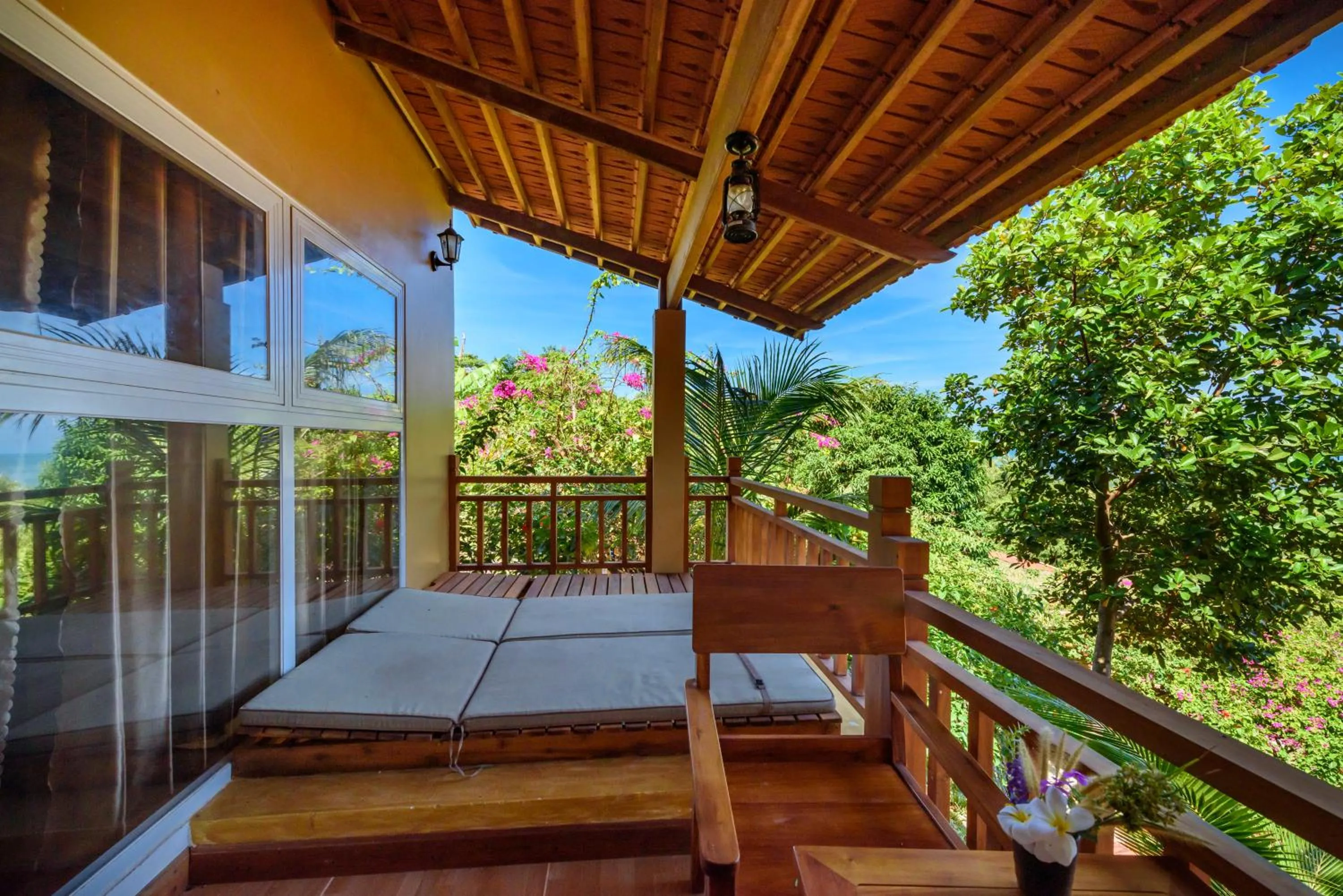 Balcony/Terrace in Mango Beach Resort