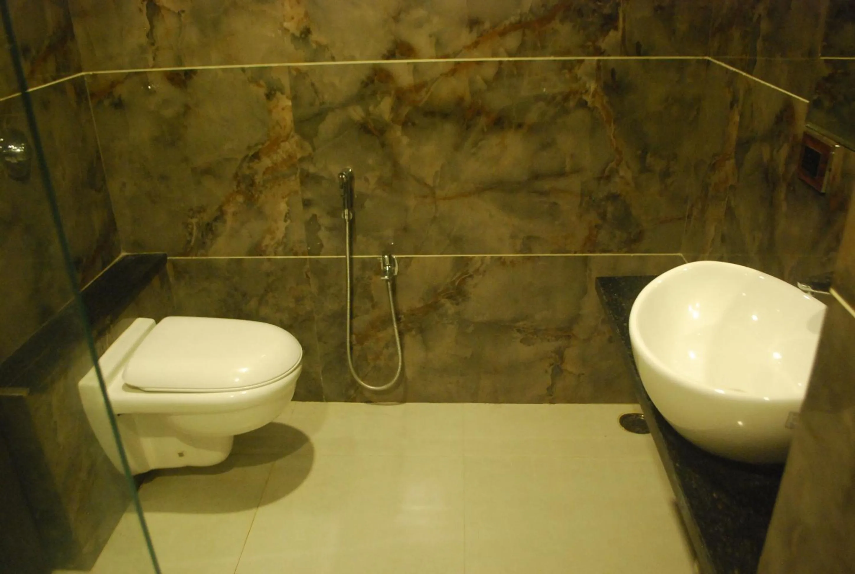 Bathroom in Hotel New Sunder