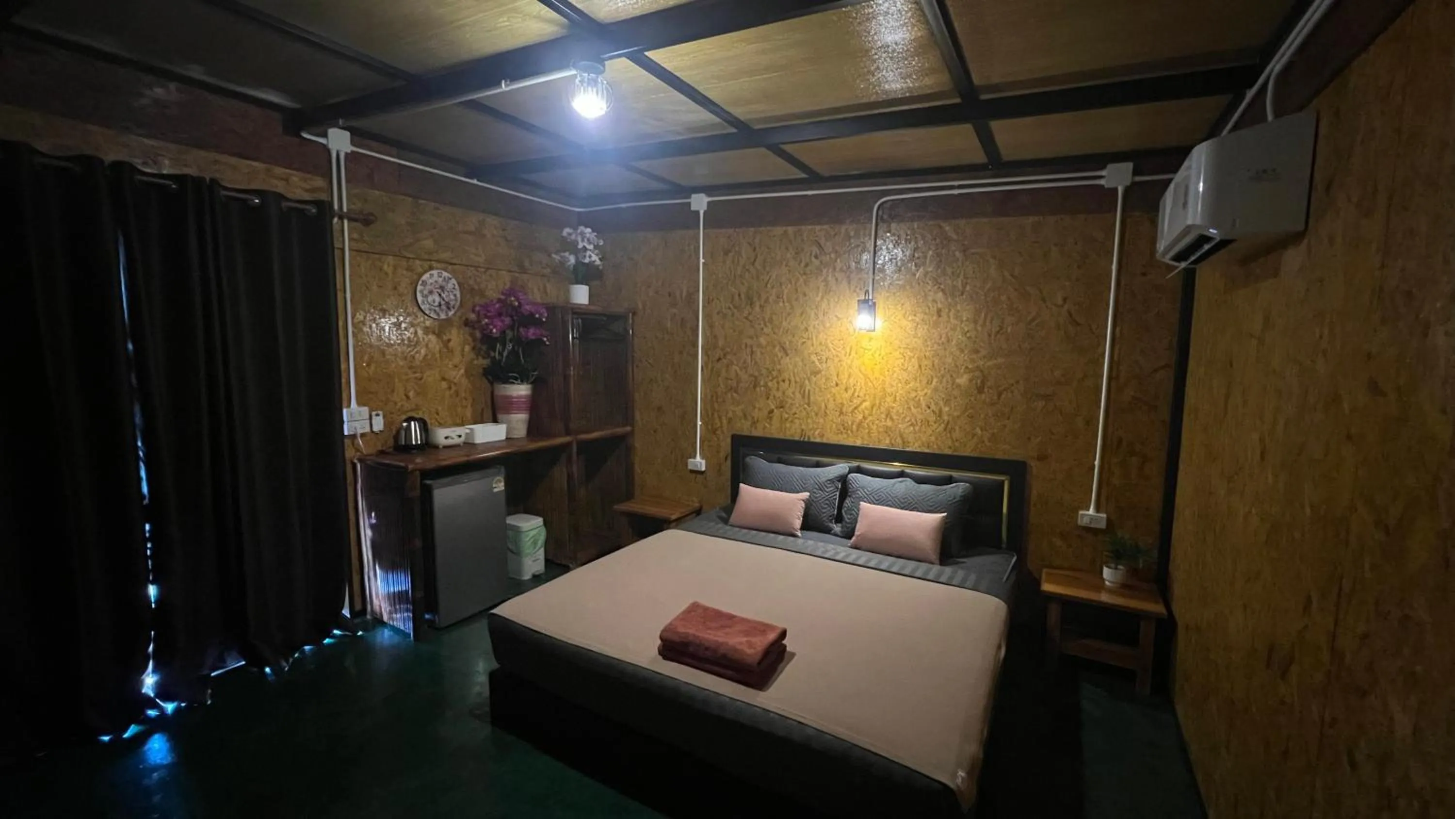 Bed in Chom Dao Resort