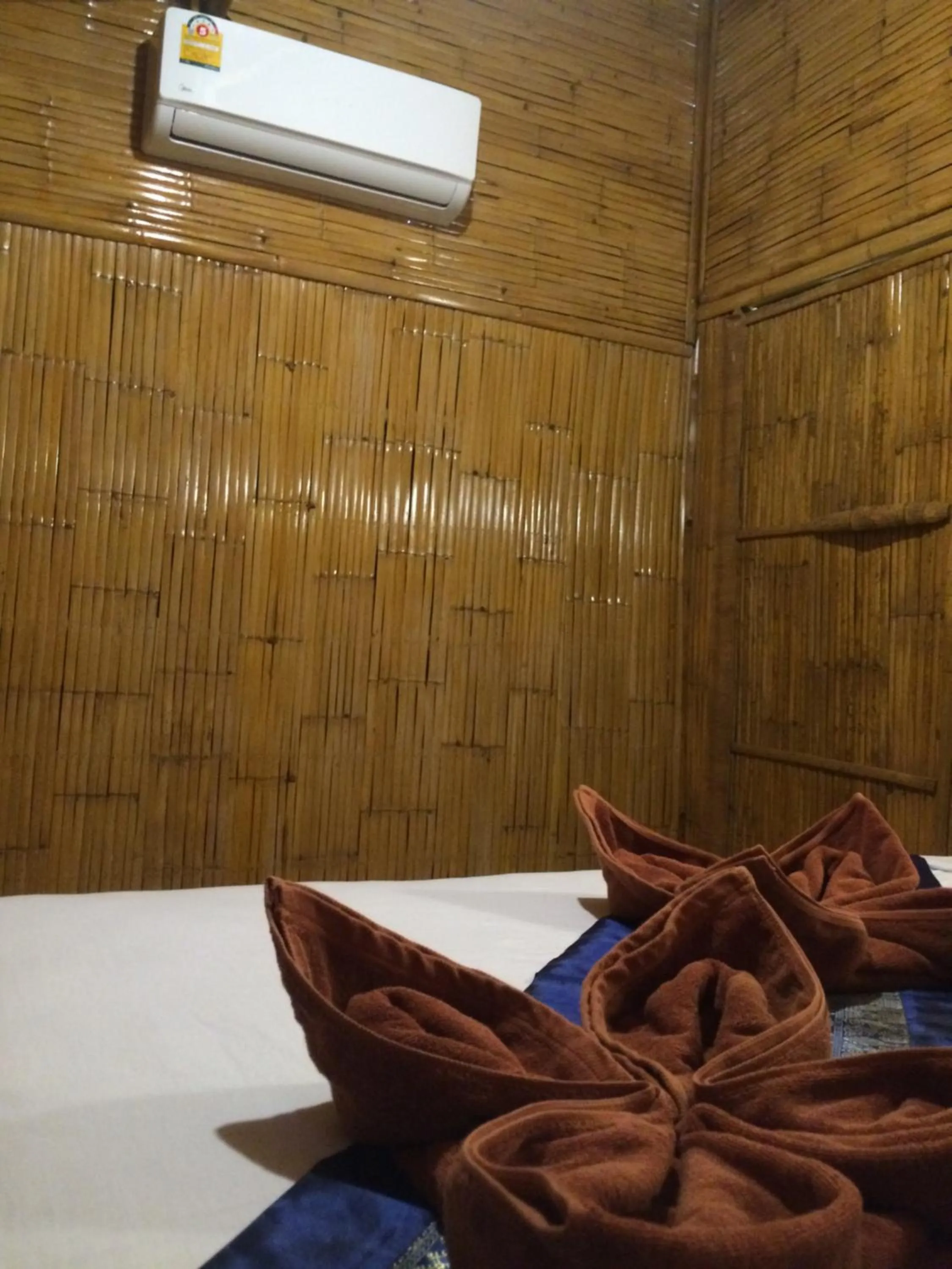 Bed in Chom Dao Resort
