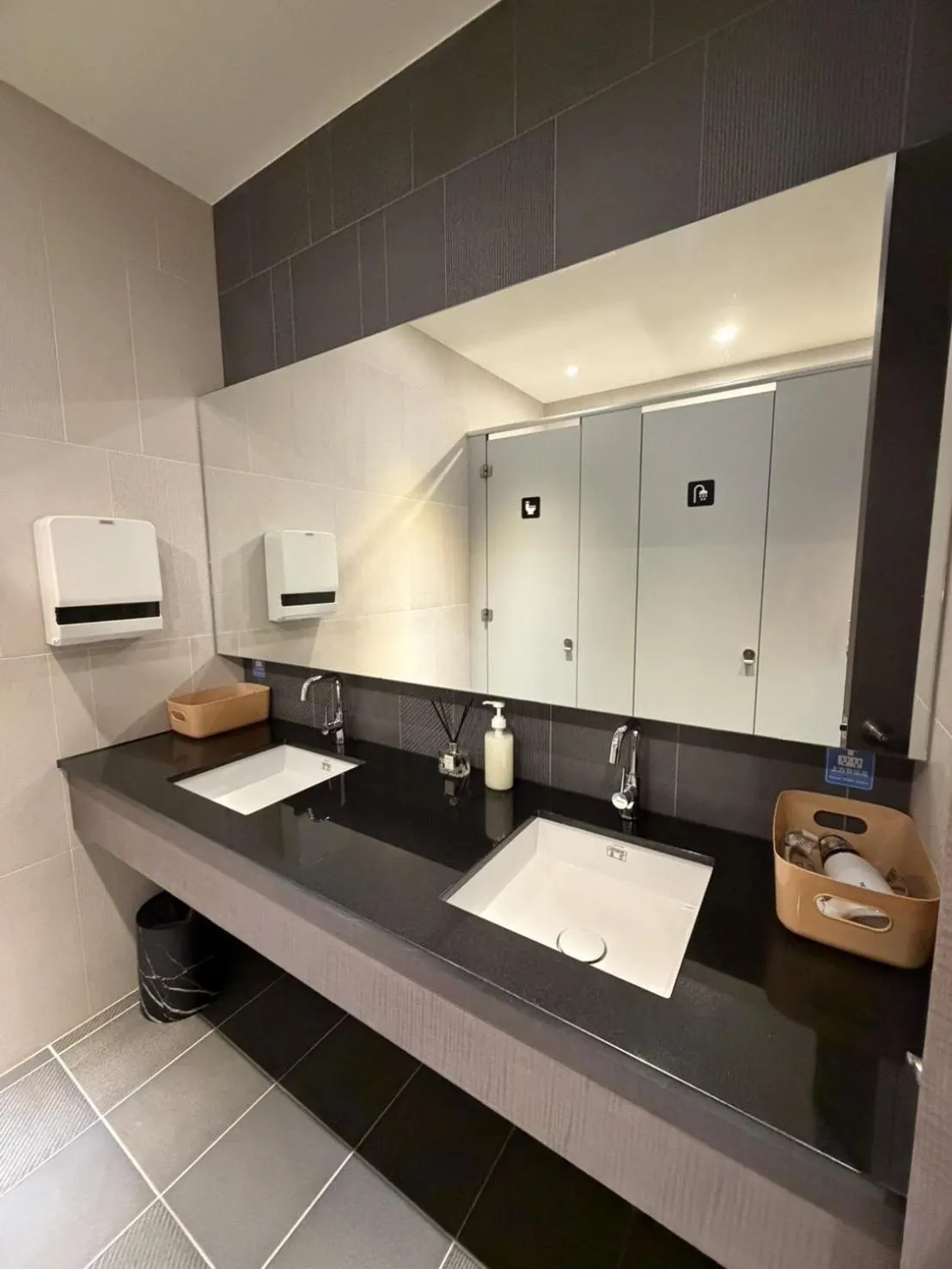 Bathroom in Hangkhau Hotel