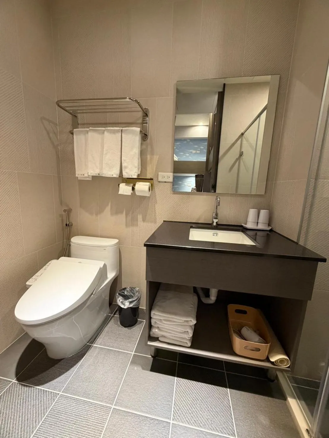 Toilet in Hangkhau Hotel