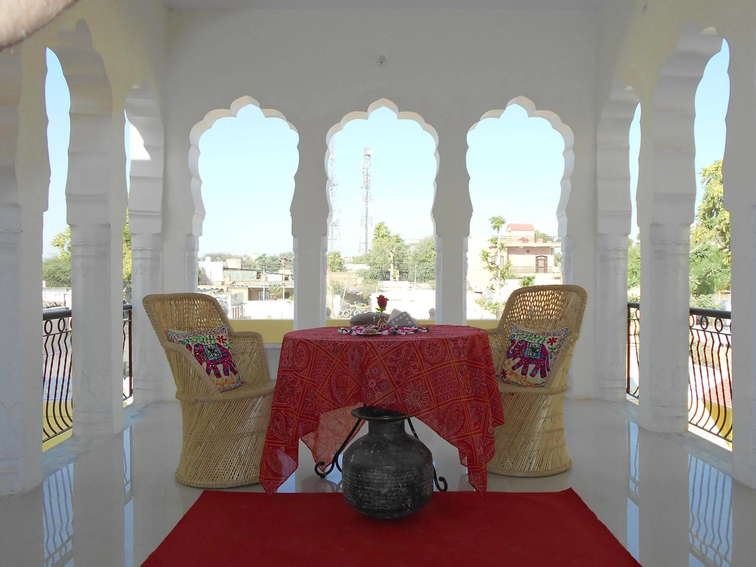 Living room in Hotel Mandawa Palace And Restaurent