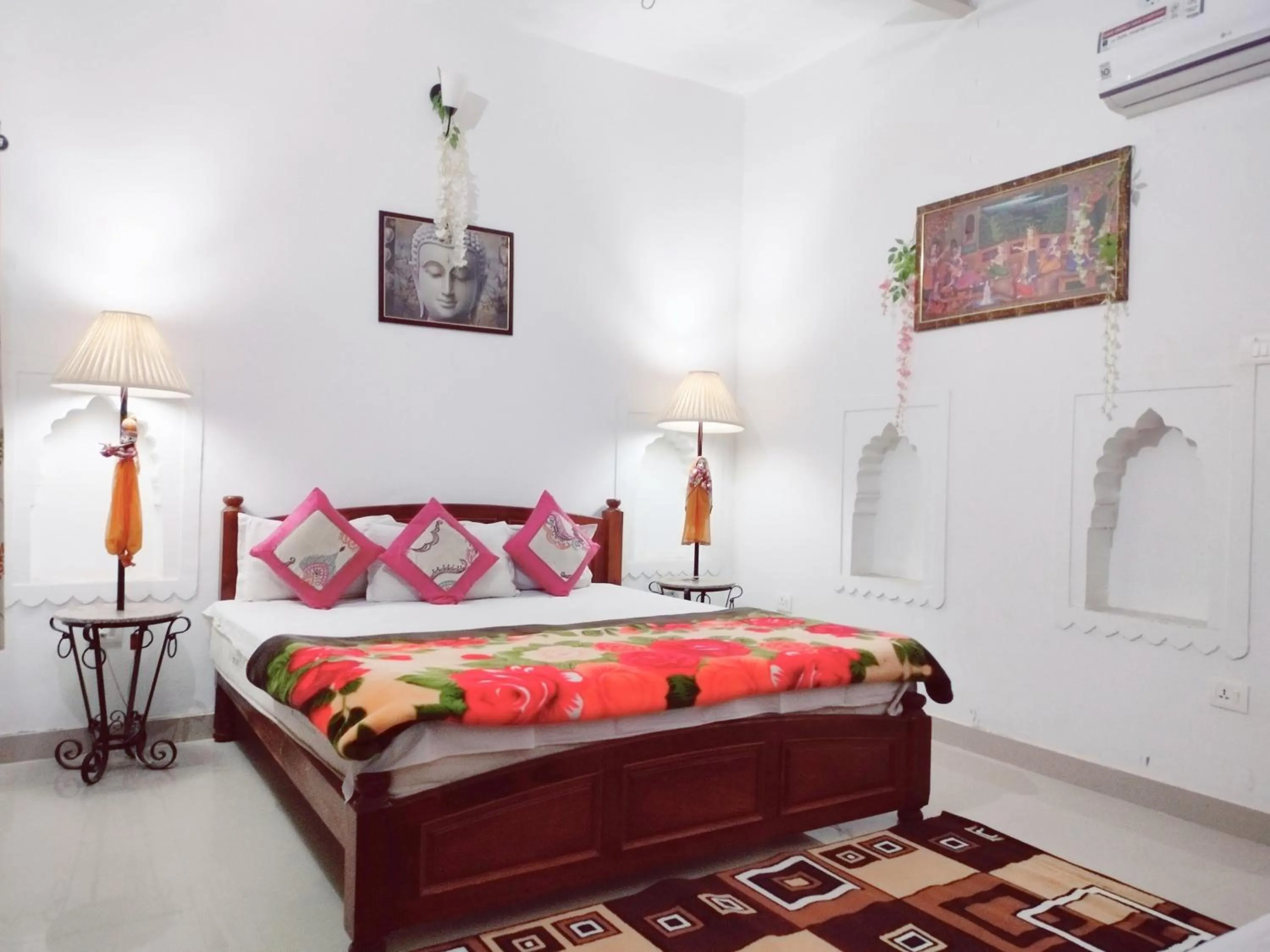 Bed in Hotel Mandawa Palace And Restaurent