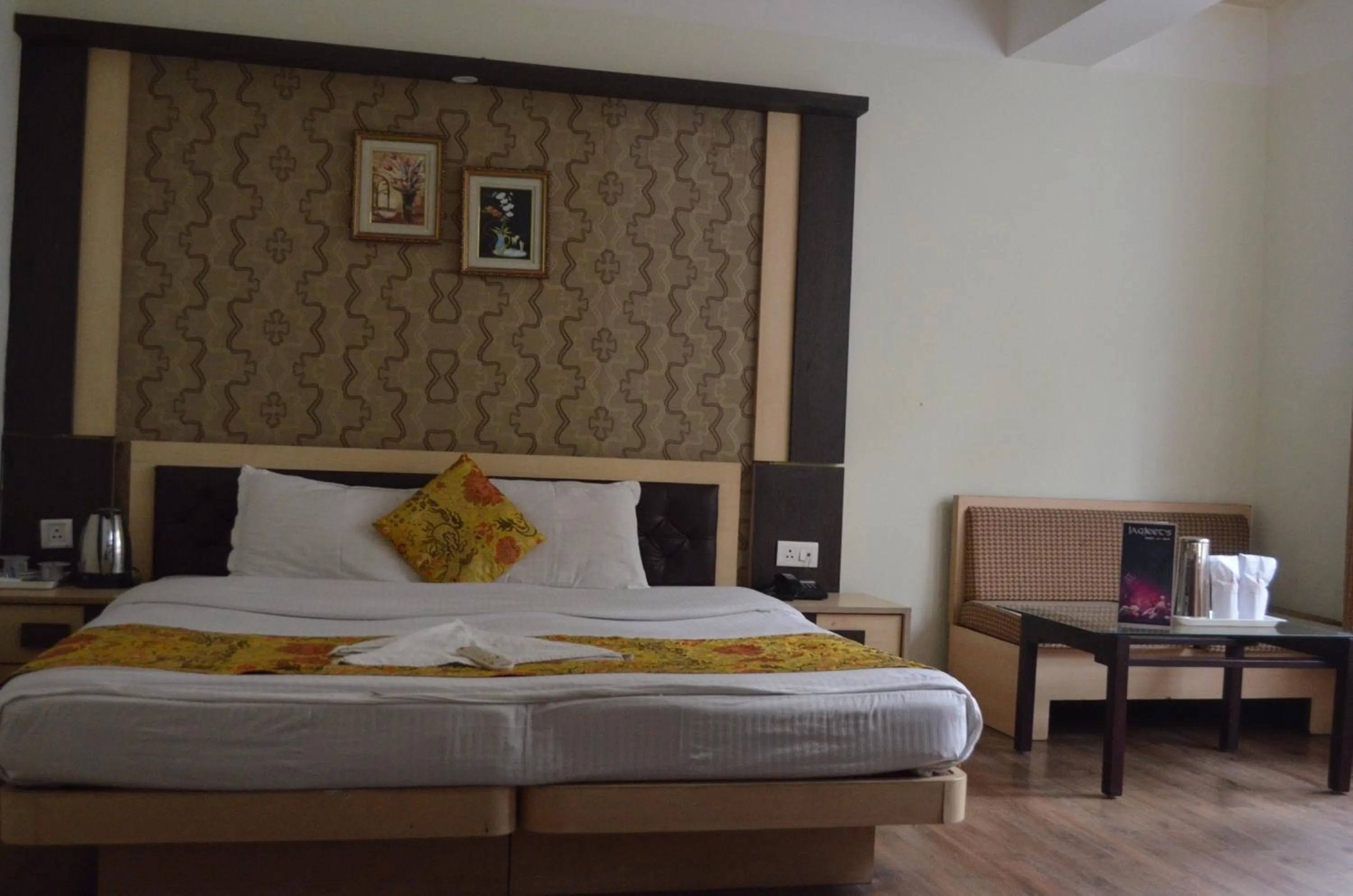 Photo of the whole room, Bed in Jagjeet's Sikkim Retreat