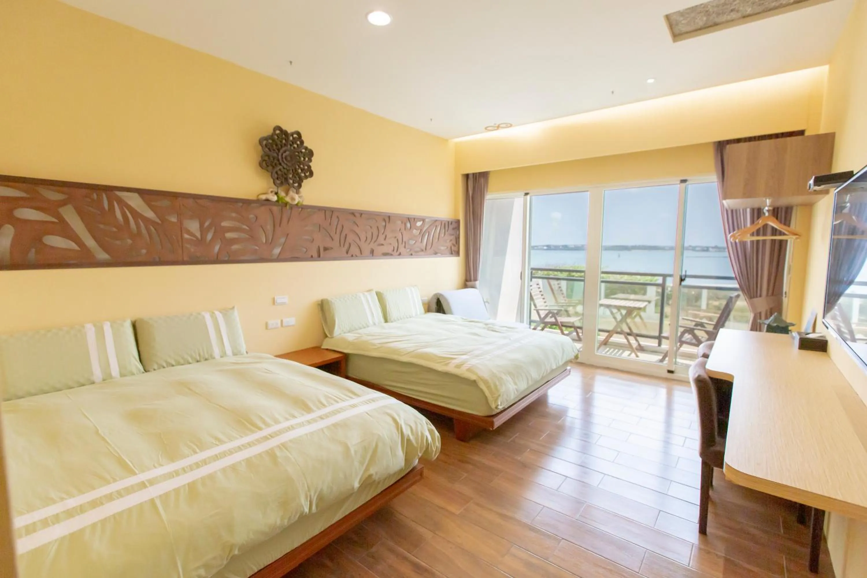 Spring in 龍家民宿 The Laid-back Dragon Lodge