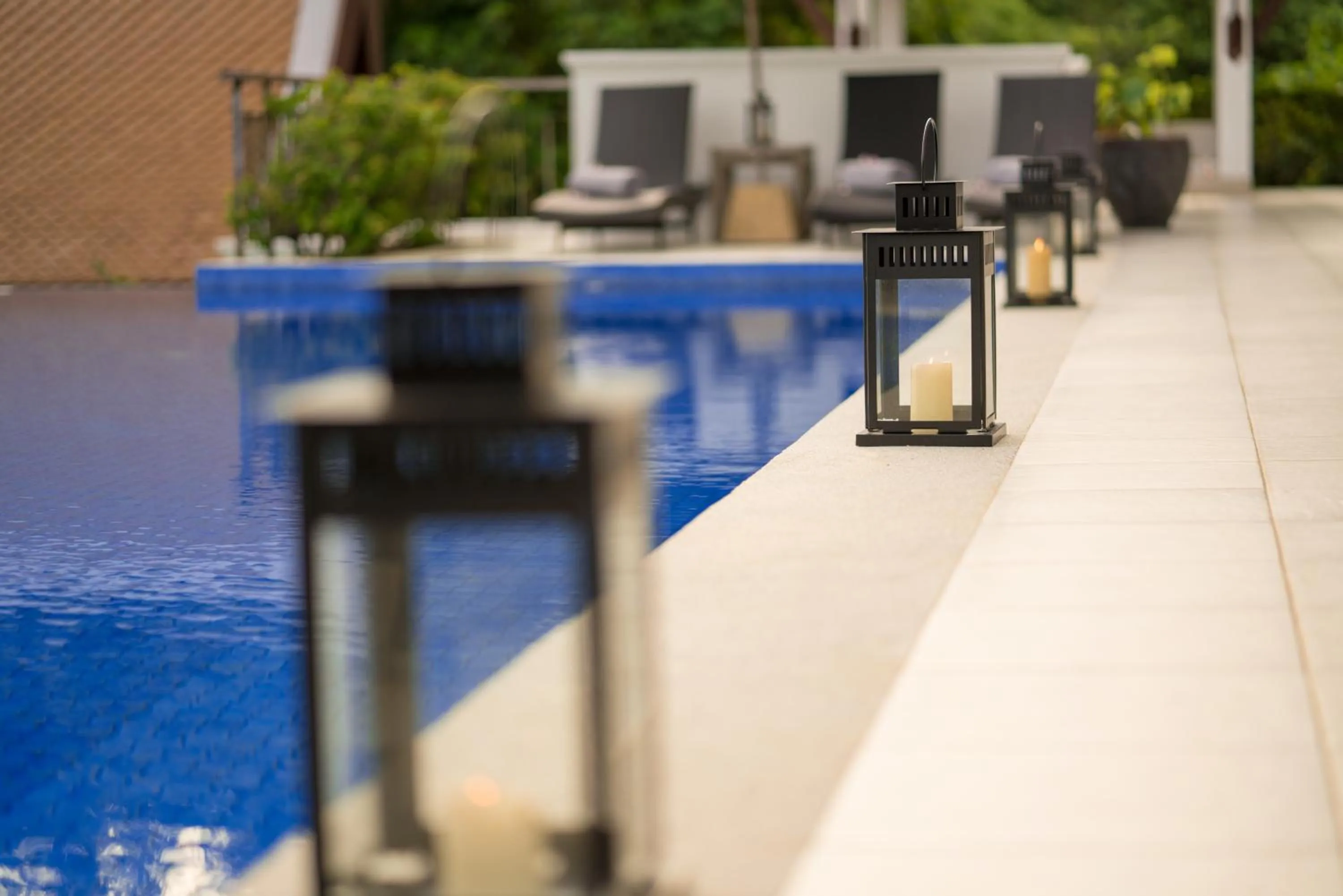 Swimming pool in Vichuda Hills by RESAVA