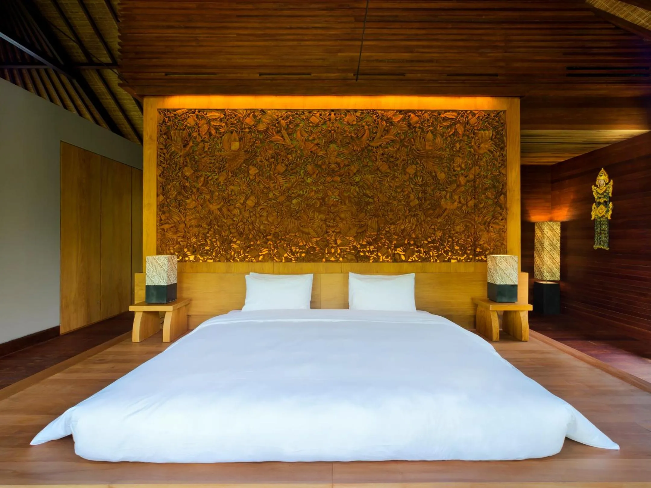 Bed in Hoshinoya Bali