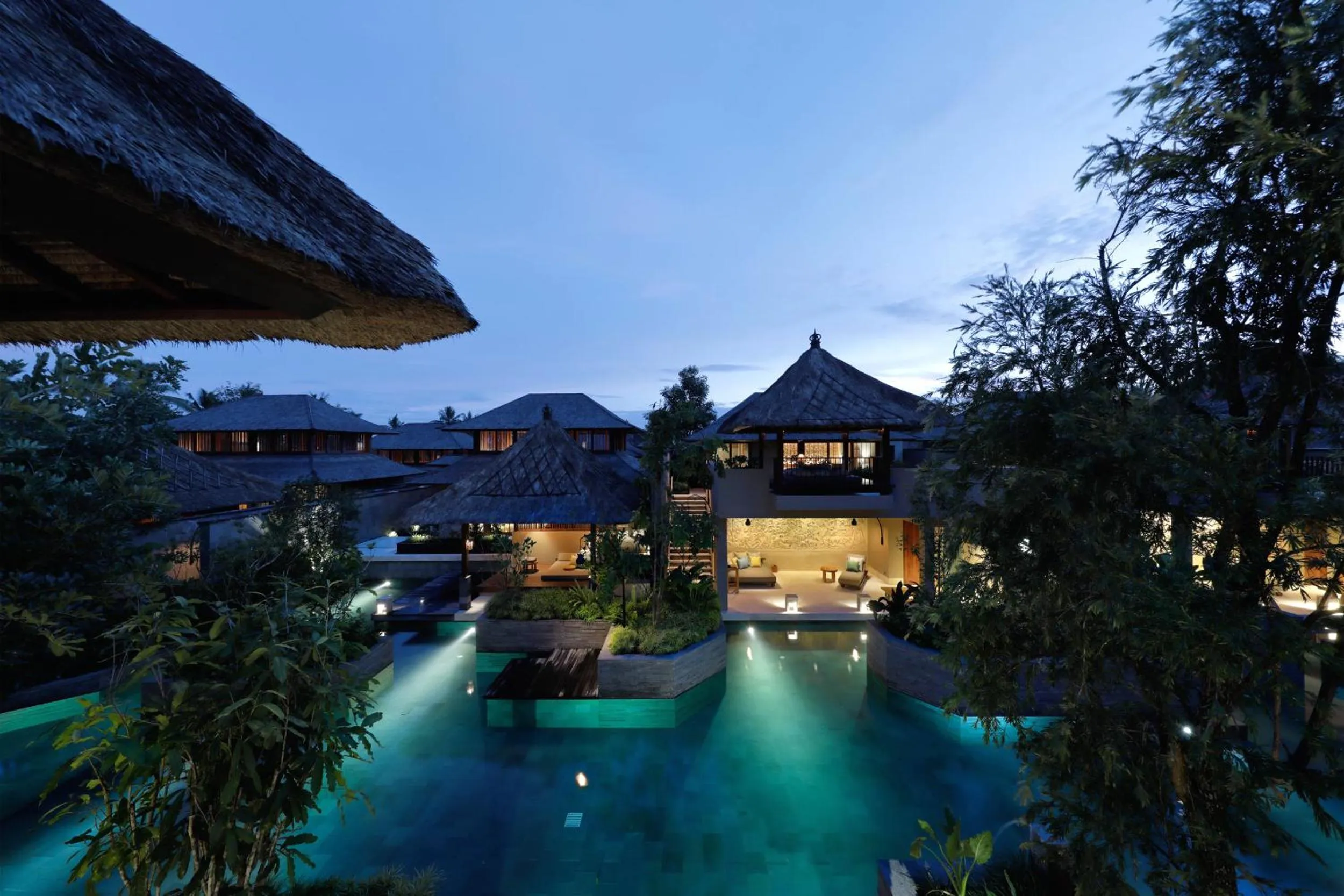 Swimming pool in Hoshinoya Bali