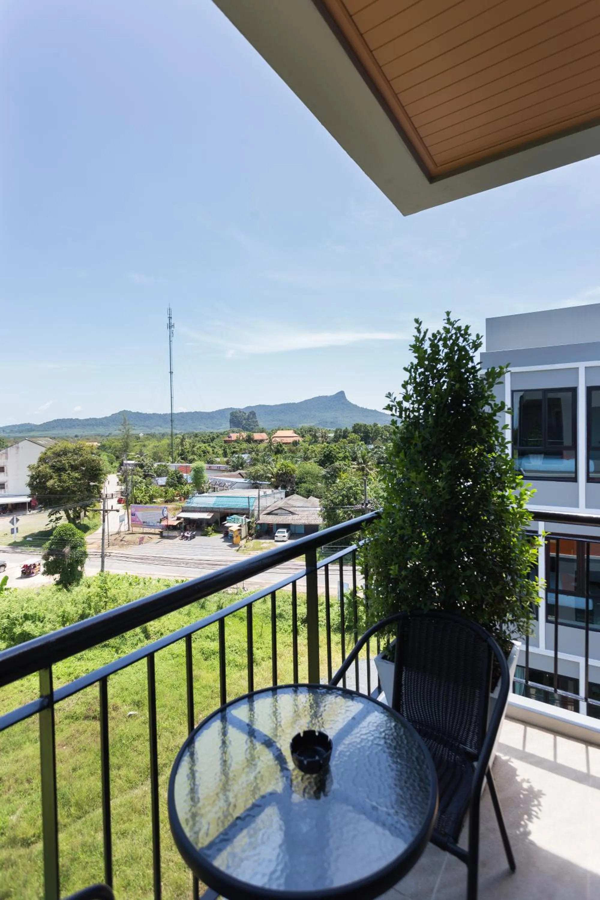 Day in The Lucky Beach Ao Nang