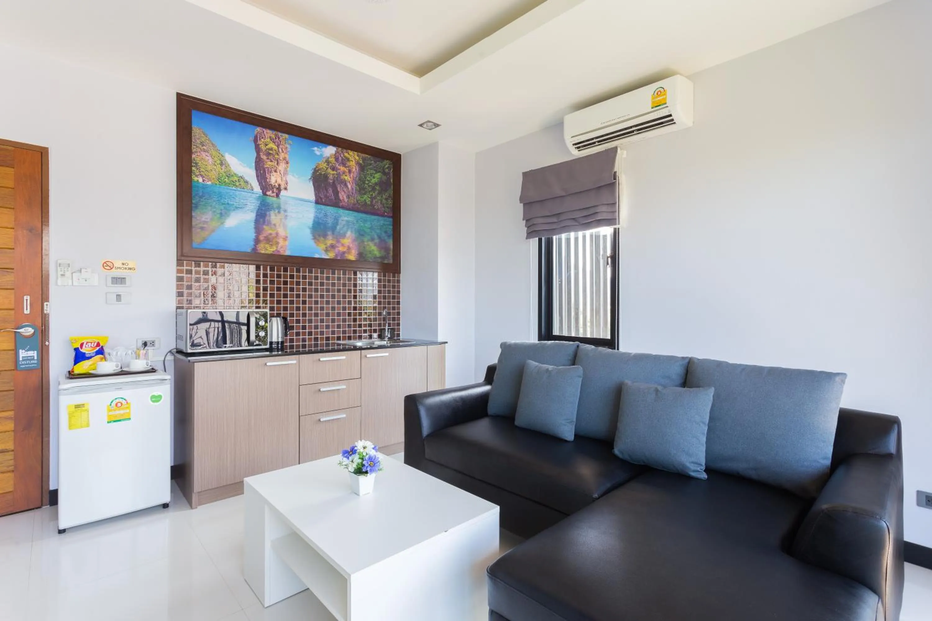 Kitchen or kitchenette in The Lucky Beach Ao Nang