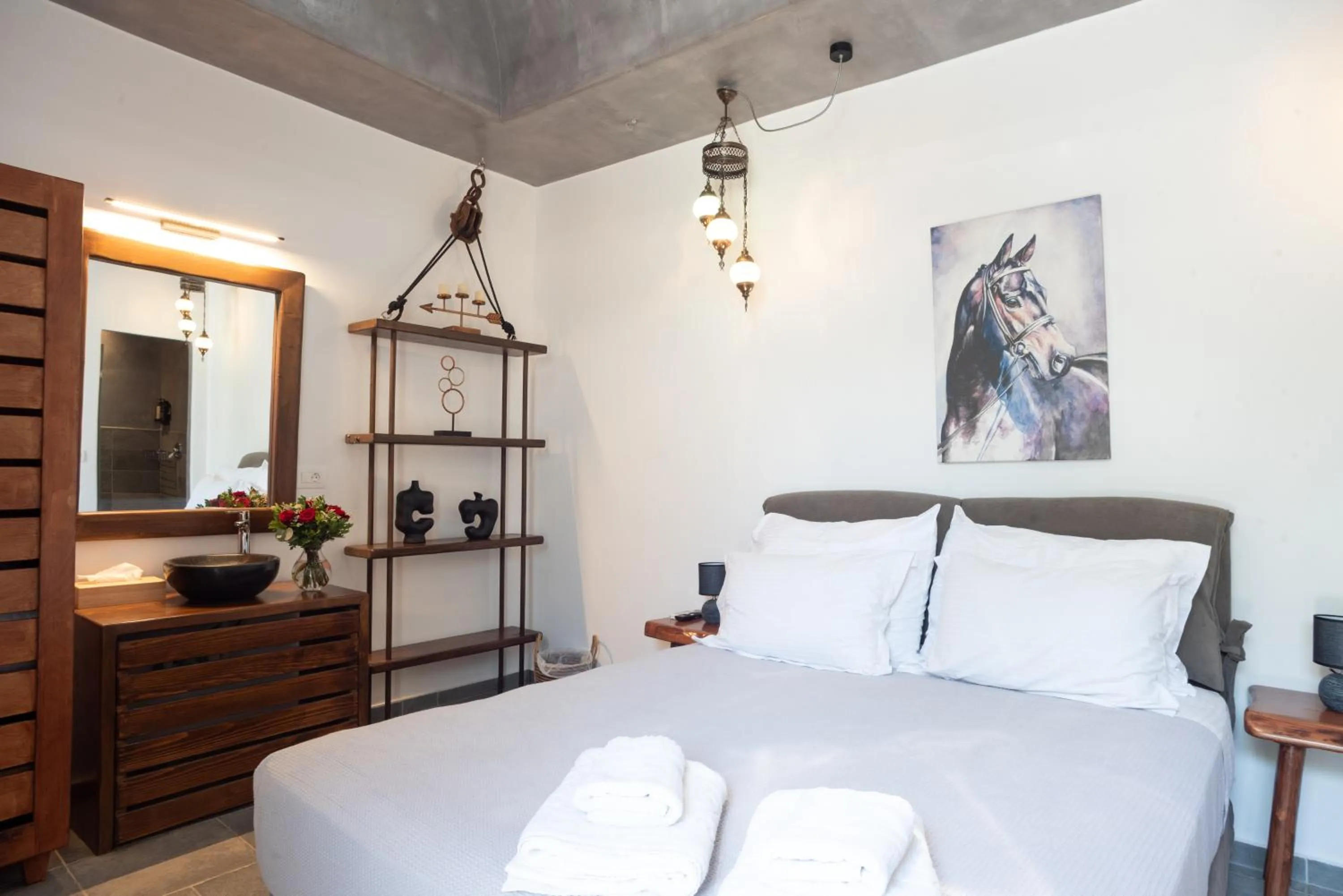 Bed in Aletro Cottage Houses