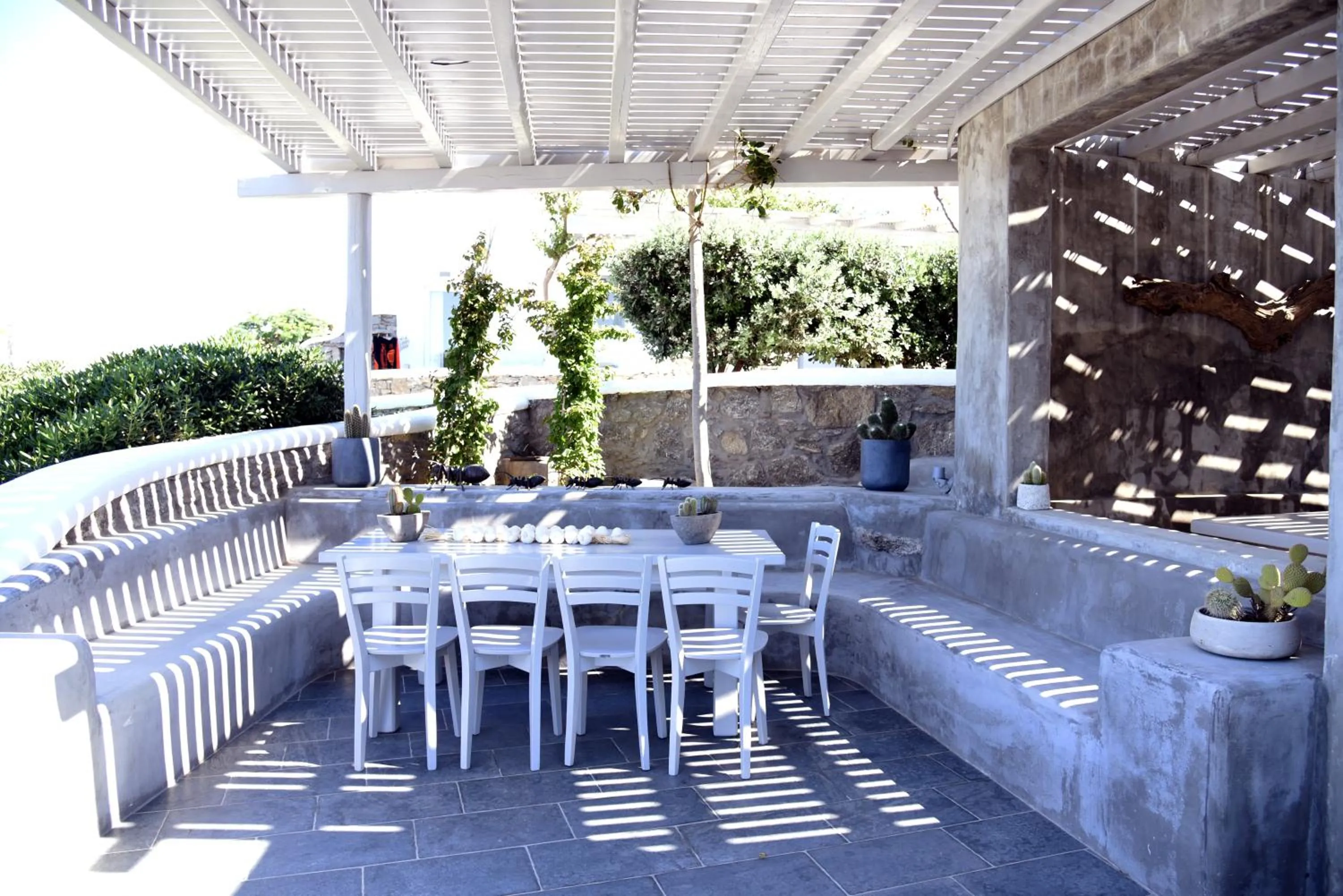 Breakfast in Aletro Cottage Houses