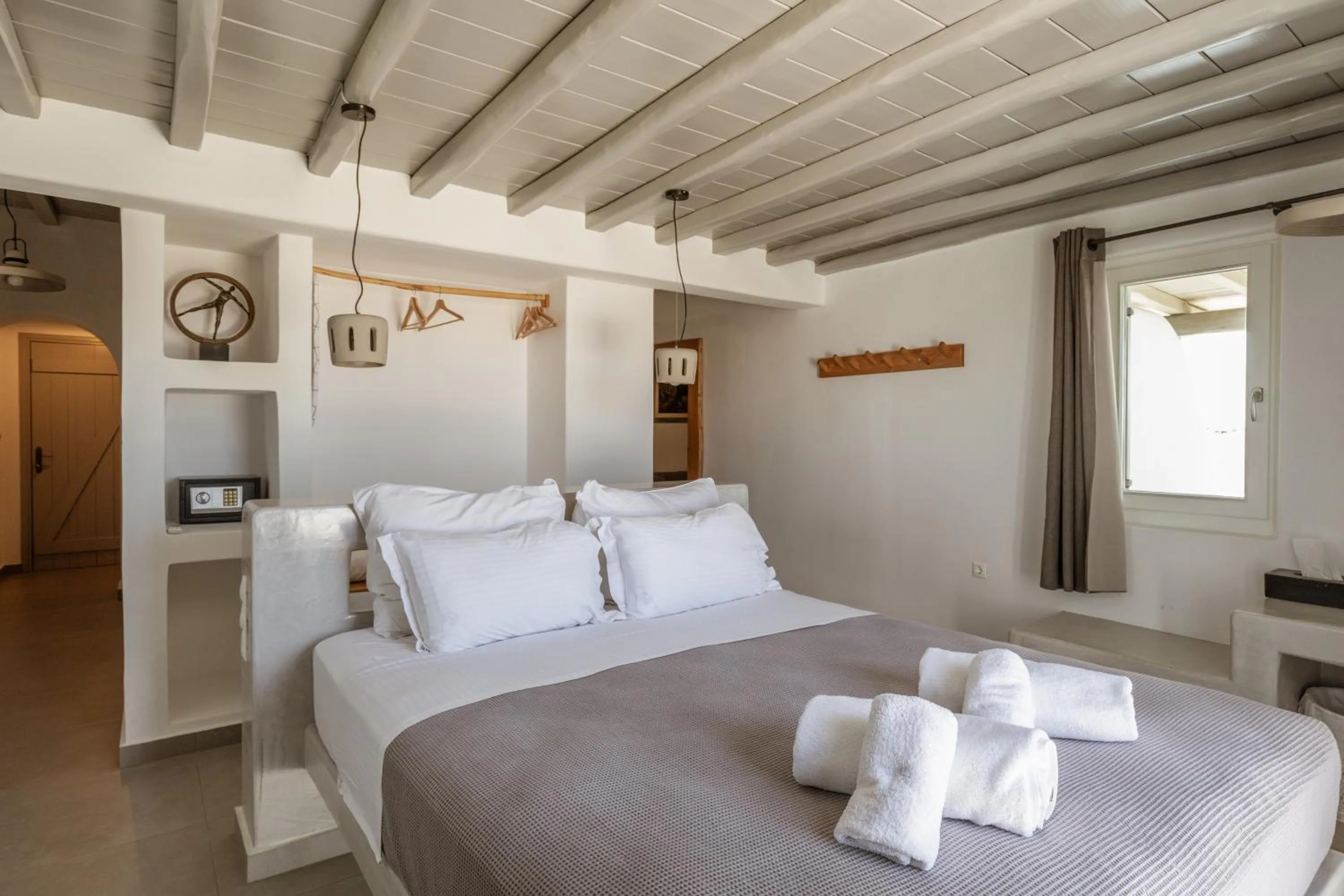 Bed in Aletro Cottage Houses