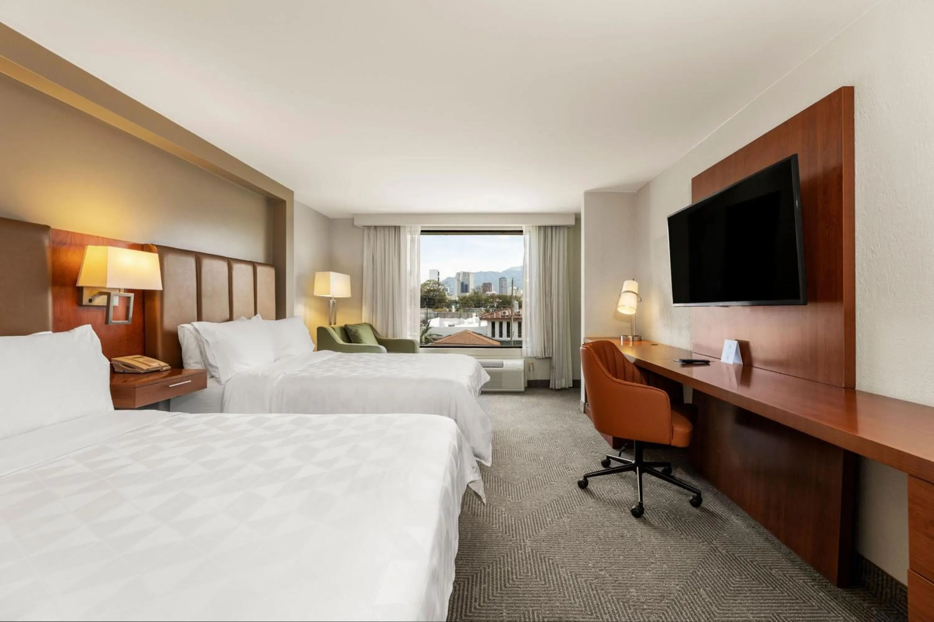 Photo of the whole room, Bed in Holiday Inn San Jose La Sabana by IHG