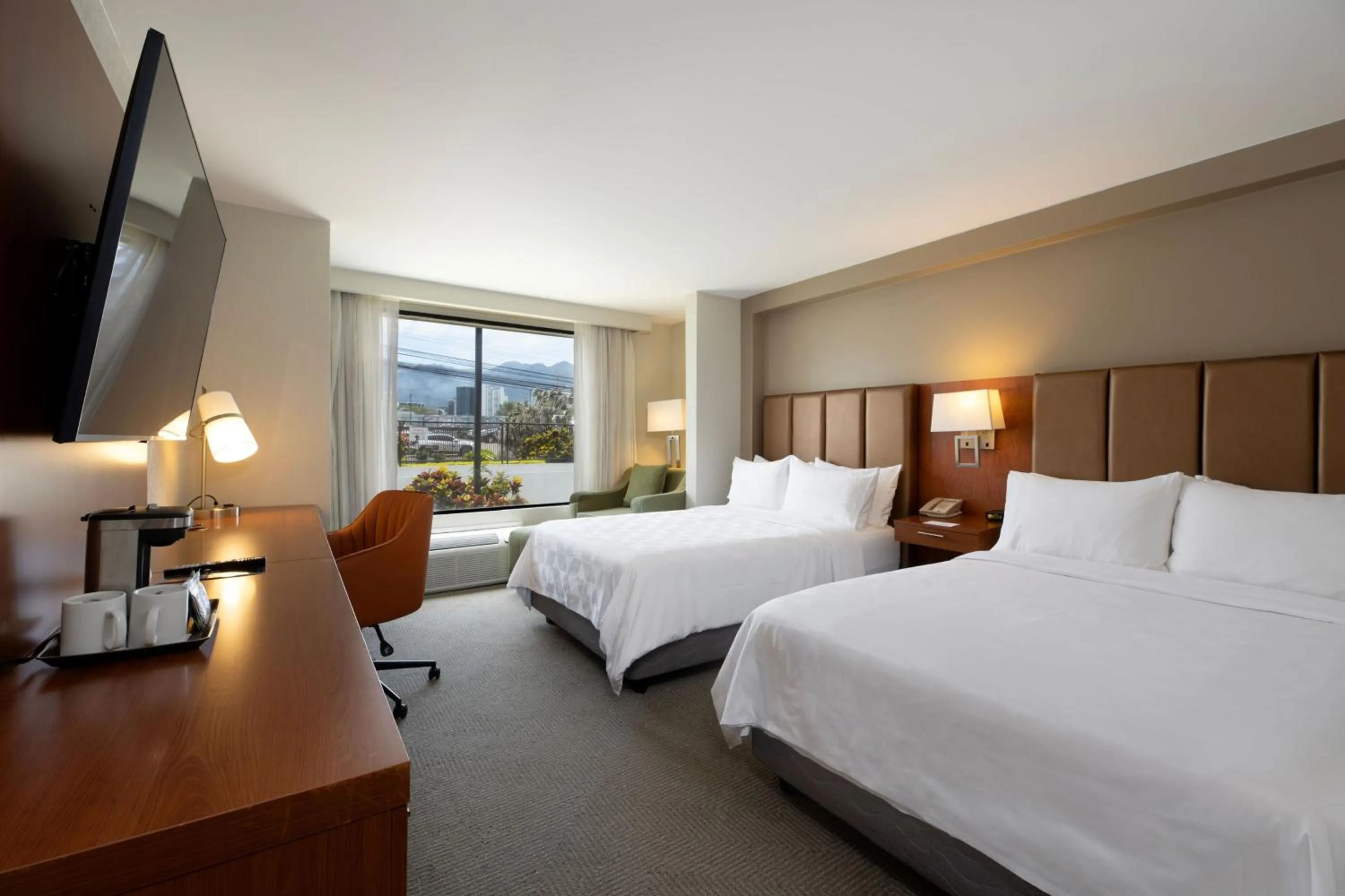 Photo of the whole room, Bed in Holiday Inn San Jose La Sabana by IHG