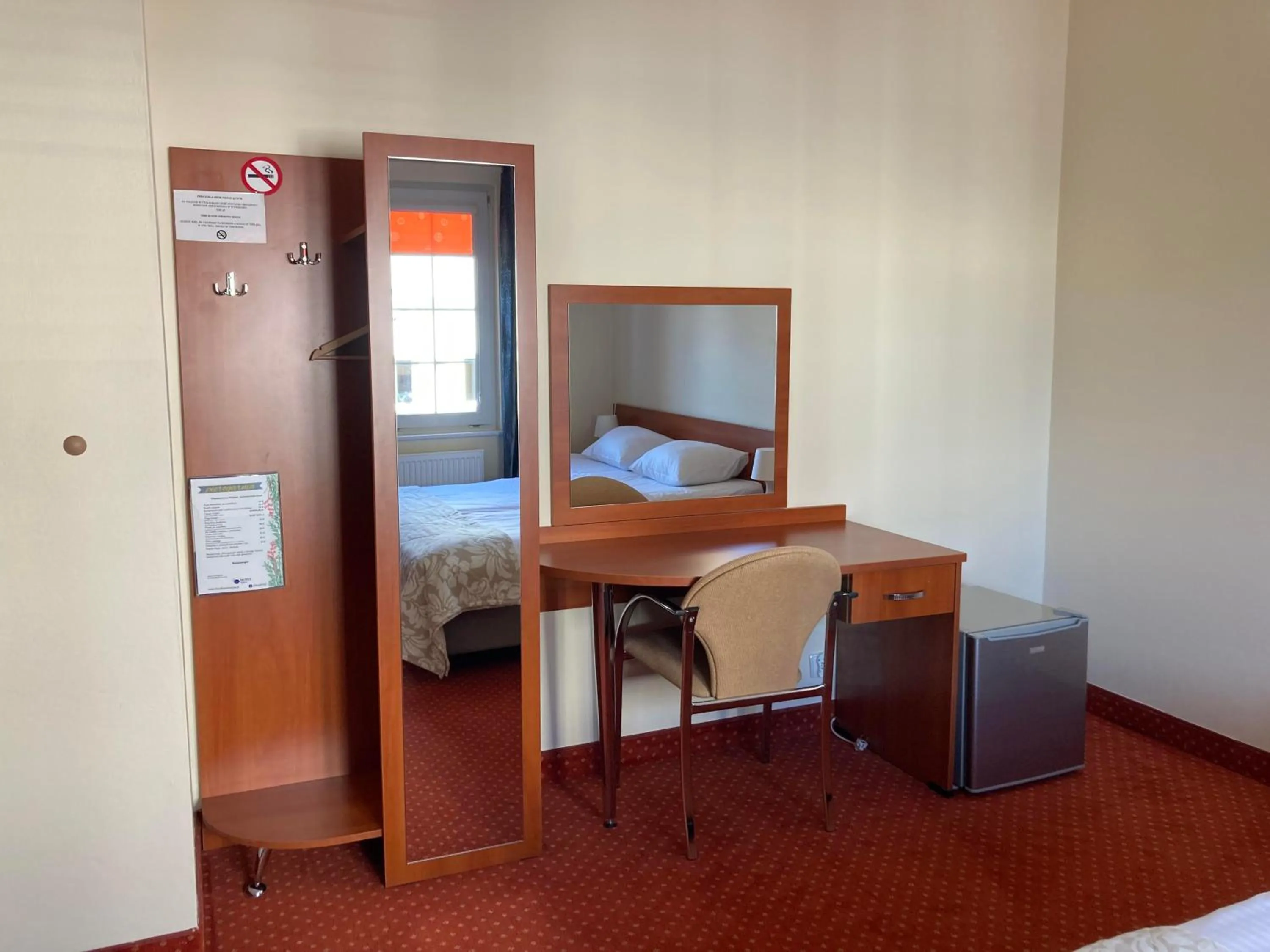 hair dresser, Bed in Hotel Gryf