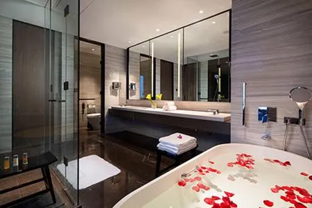 Bathroom, Bed in Crowne Plaza Kunshan by IHG