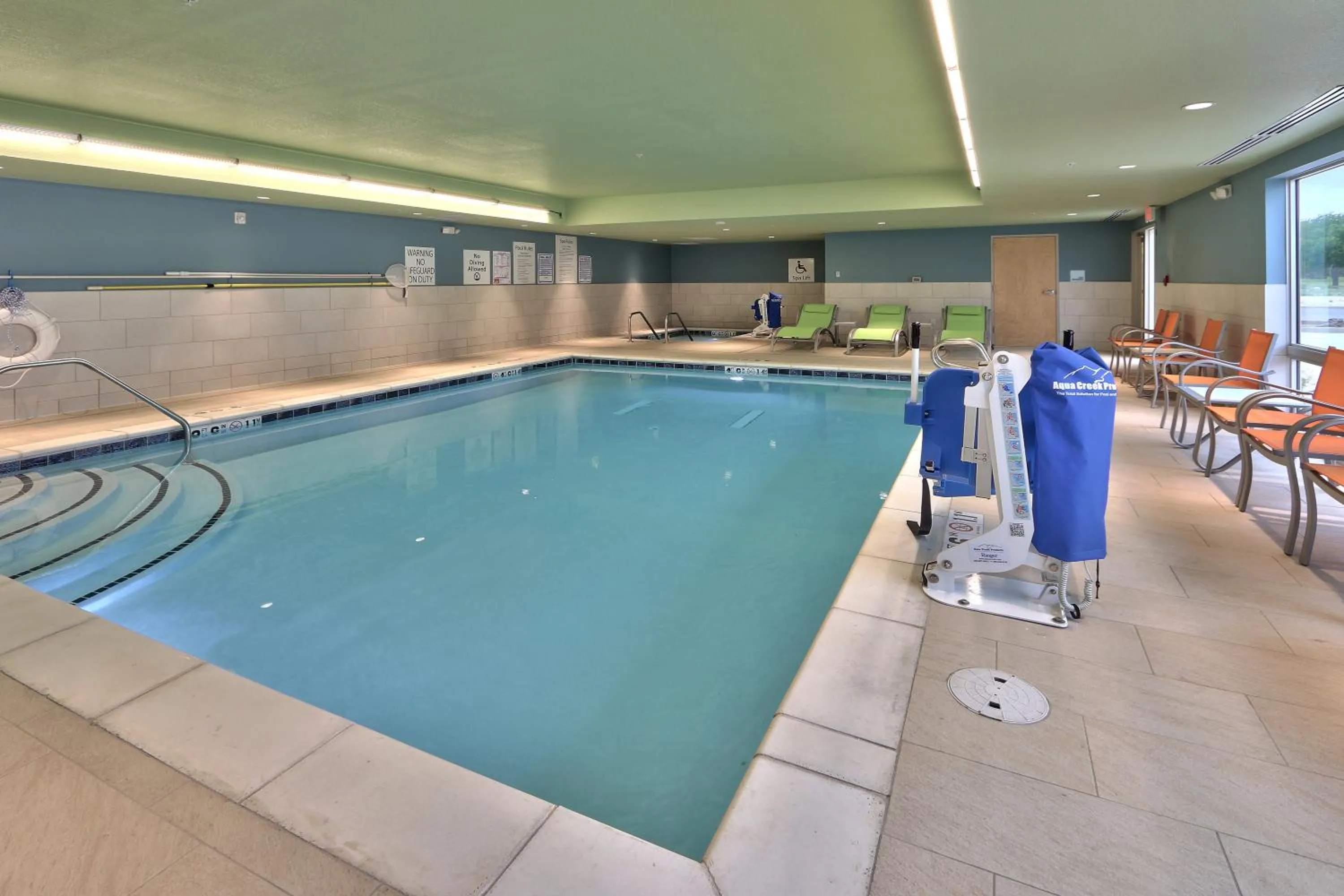 Swimming pool in Holiday Inn Express & Suites - Roswell by IHG