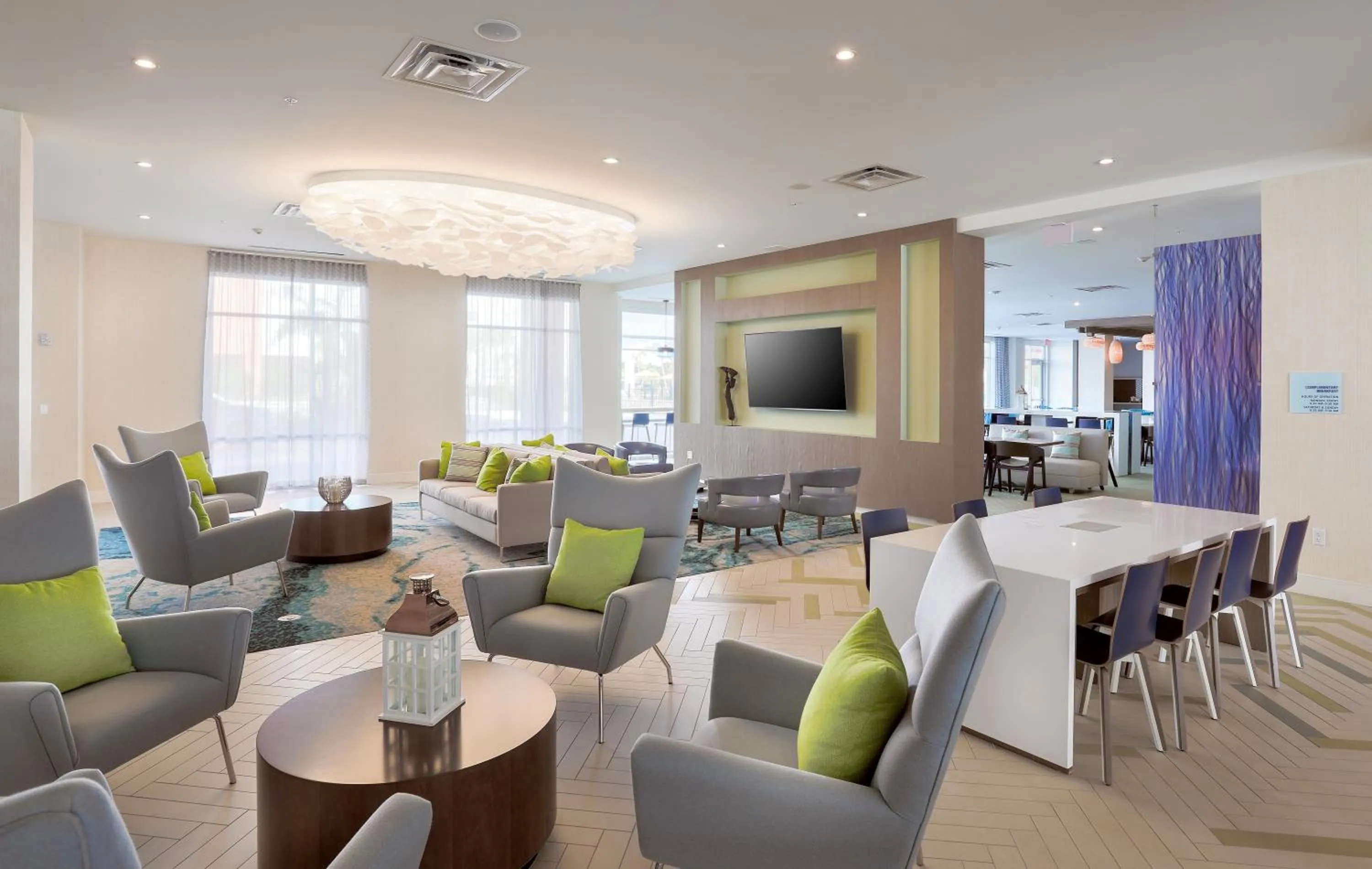 Property building in Holiday Inn Express & Suites Orlando At SeaWorld by IHG - With Free Shuttle Service to SeaWorld Parks