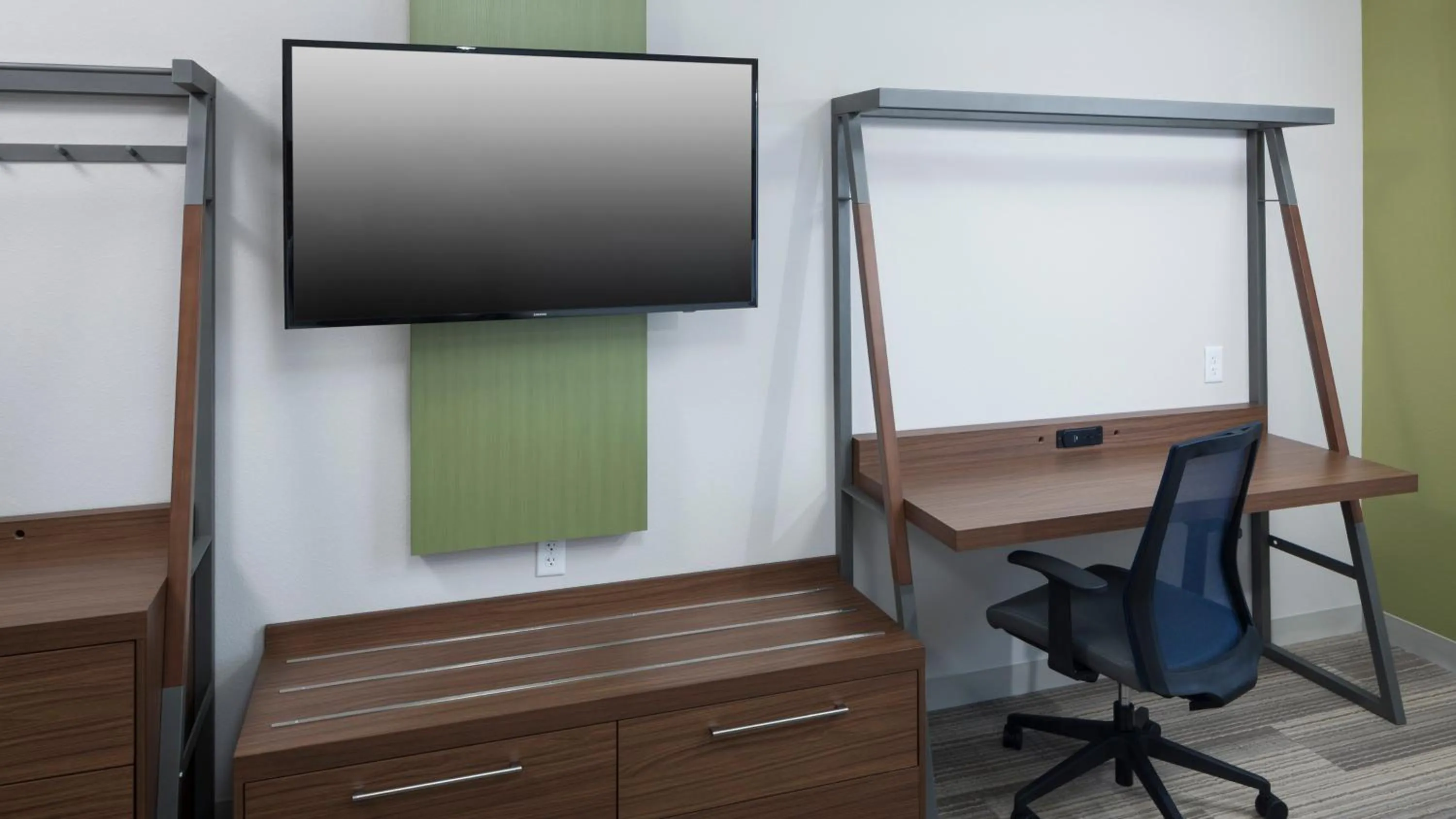 Photo of the whole room in Holiday Inn Express & Suites Orlando At SeaWorld by IHG - With Free Shuttle Service to SeaWorld Parks