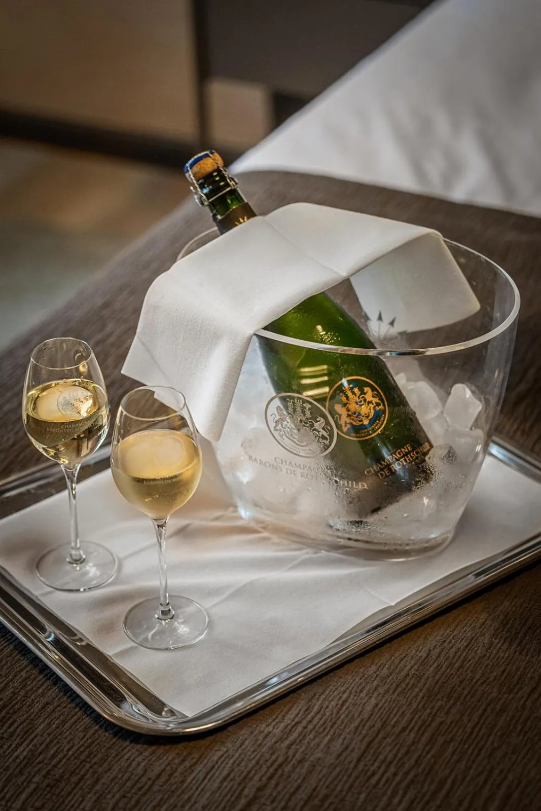 room service in Hotel Britannia