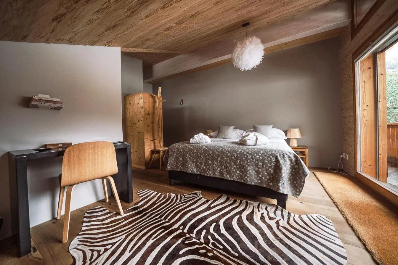 Restaurant/places to eat, Bed in Les Mazots du Clos