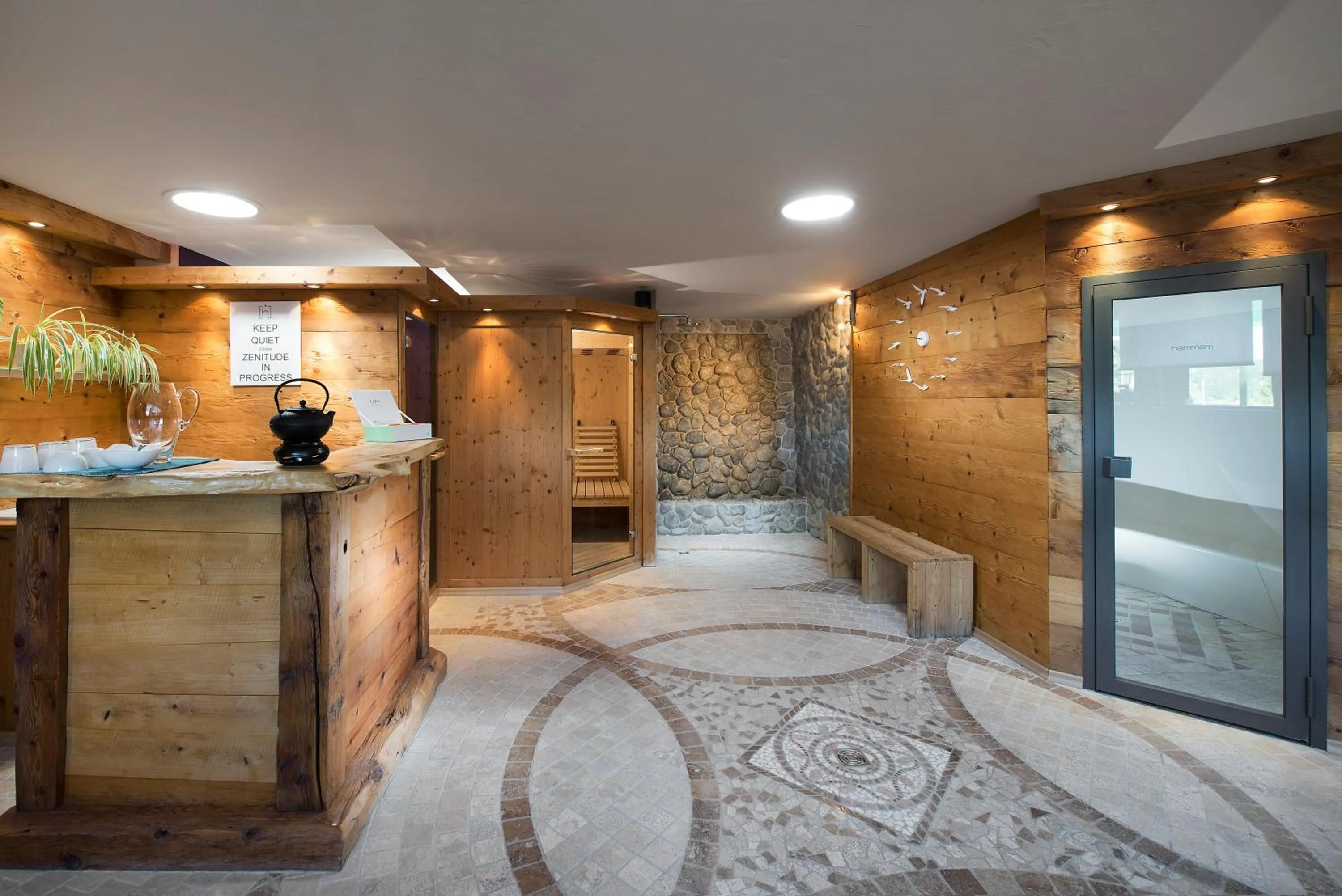 Restaurant/places to eat in Les Mazots du Clos