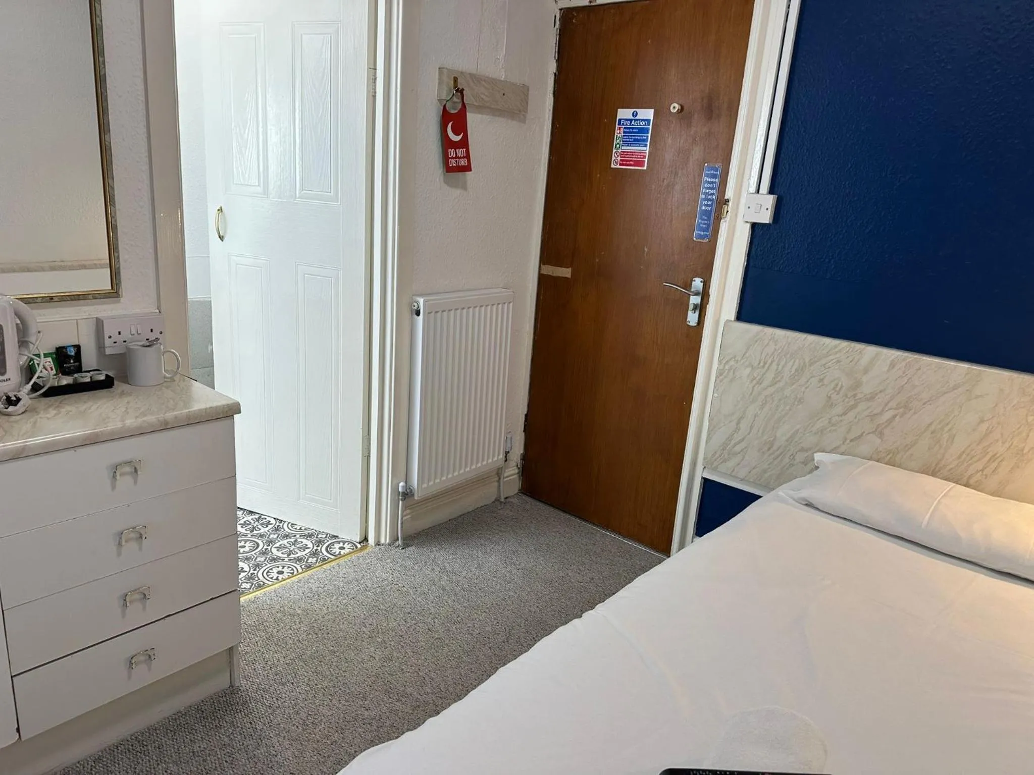 Bedroom, Bed in The Regency Hotel