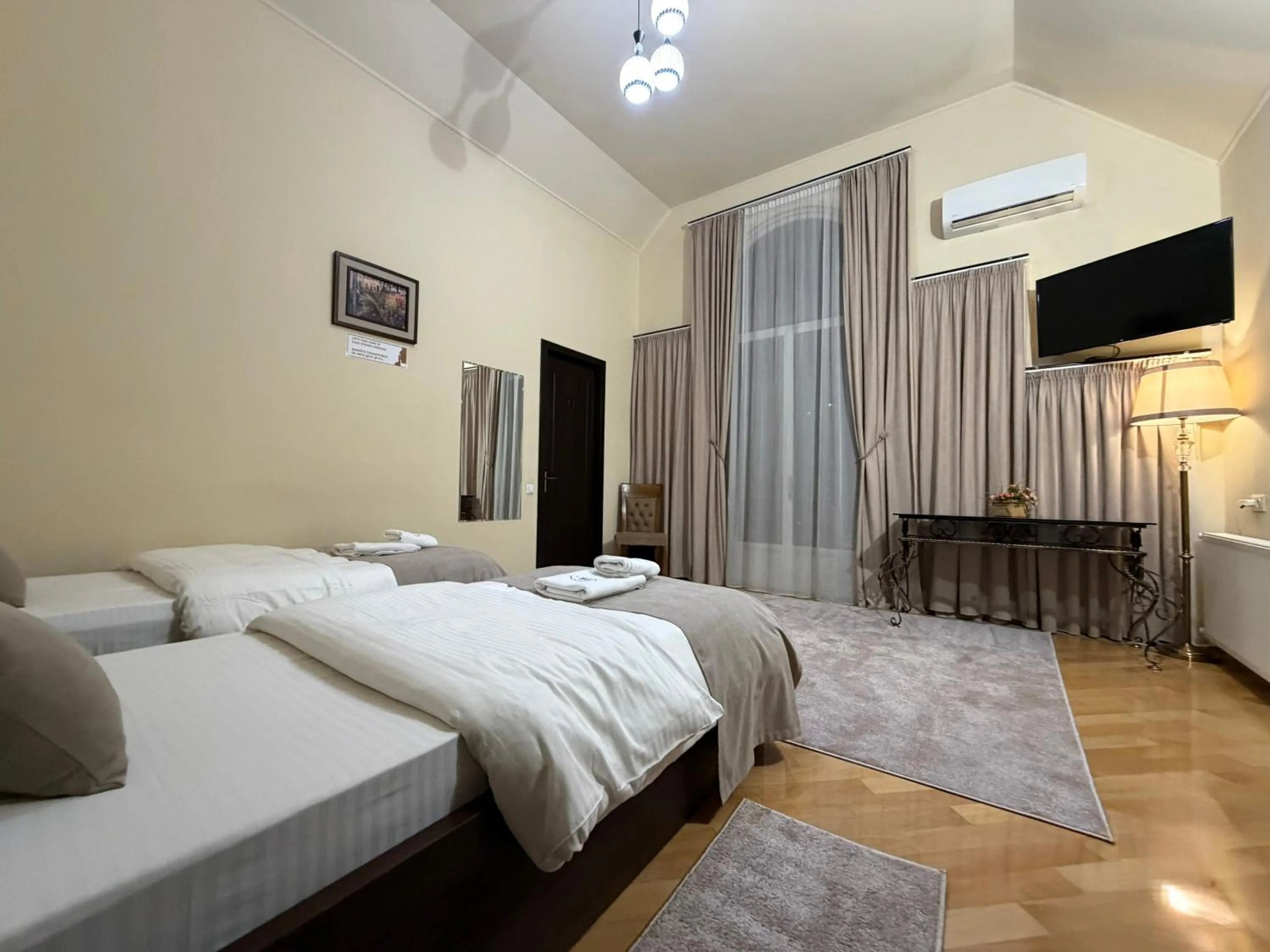 Bedroom, Bed in S&L Boutique Hotel