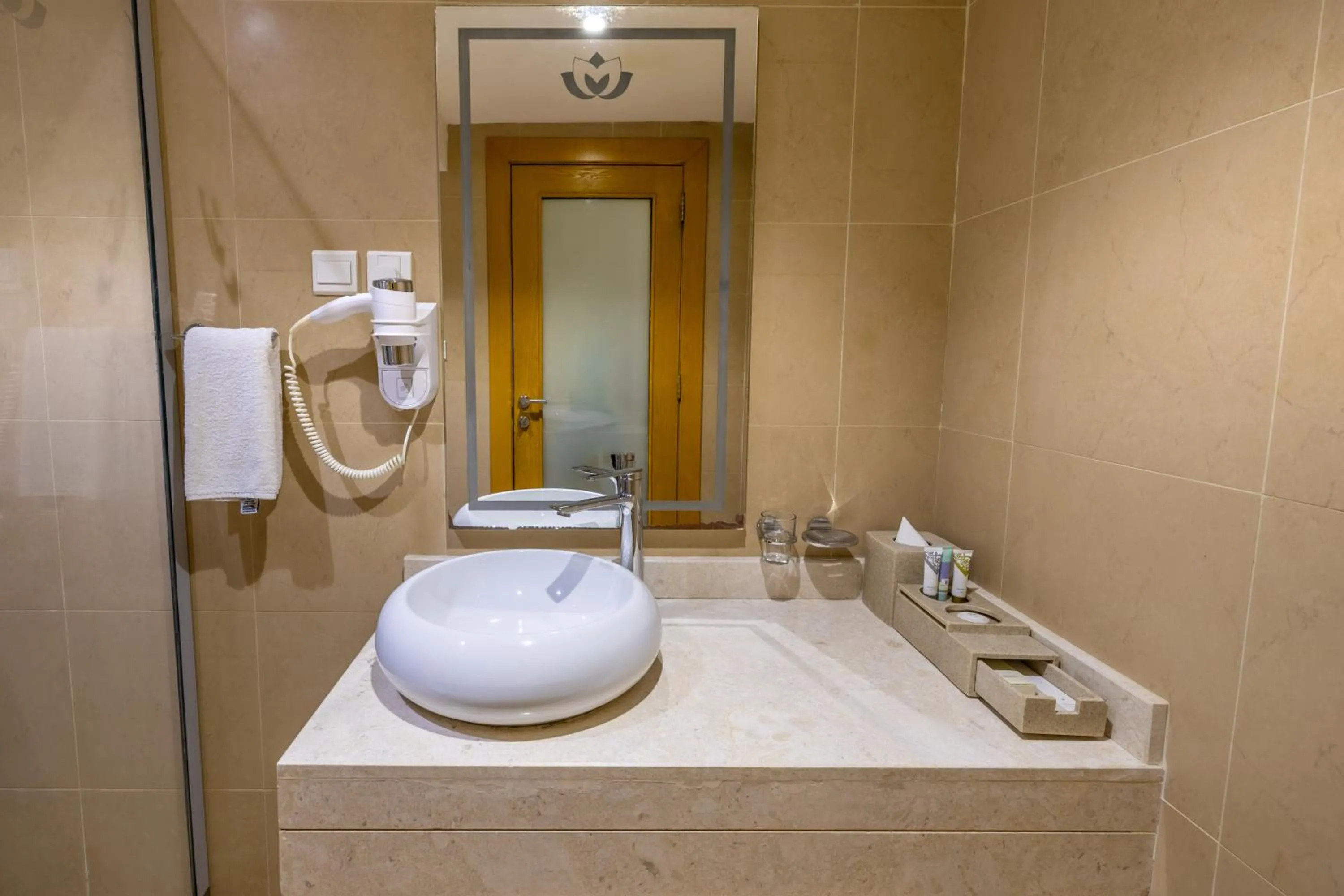 Al Muahidb Residence Al Takhasossi 4