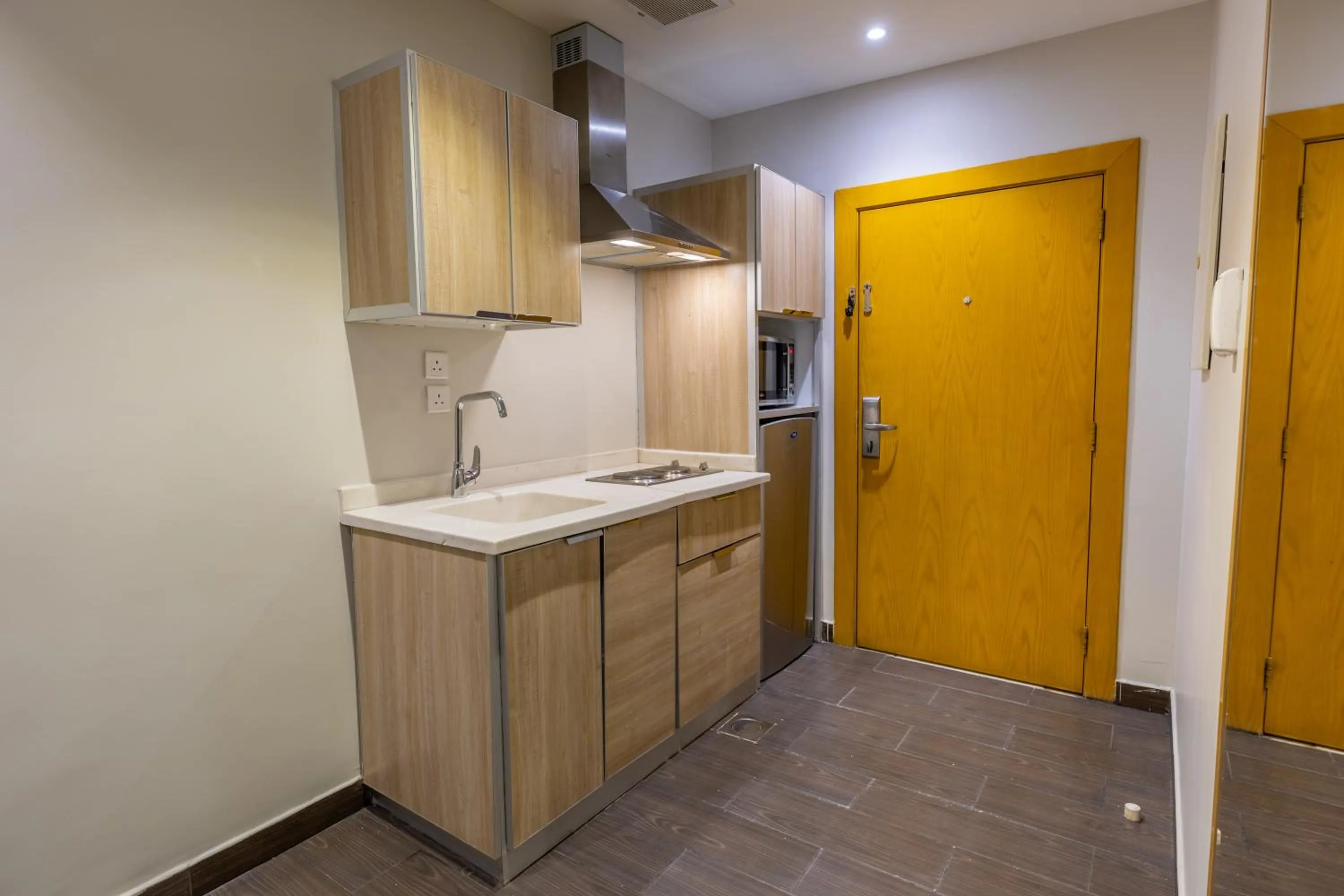 Al Muahidb Residence Al Takhasossi 4