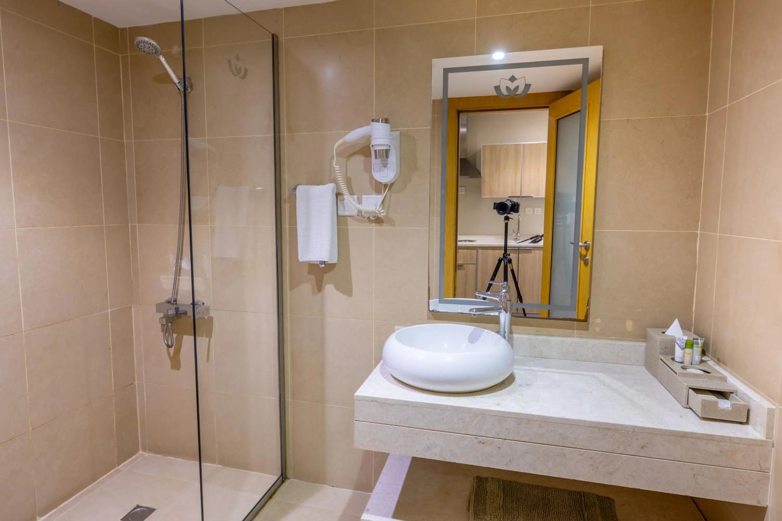 Al Muahidb Residence Al Takhasossi 4