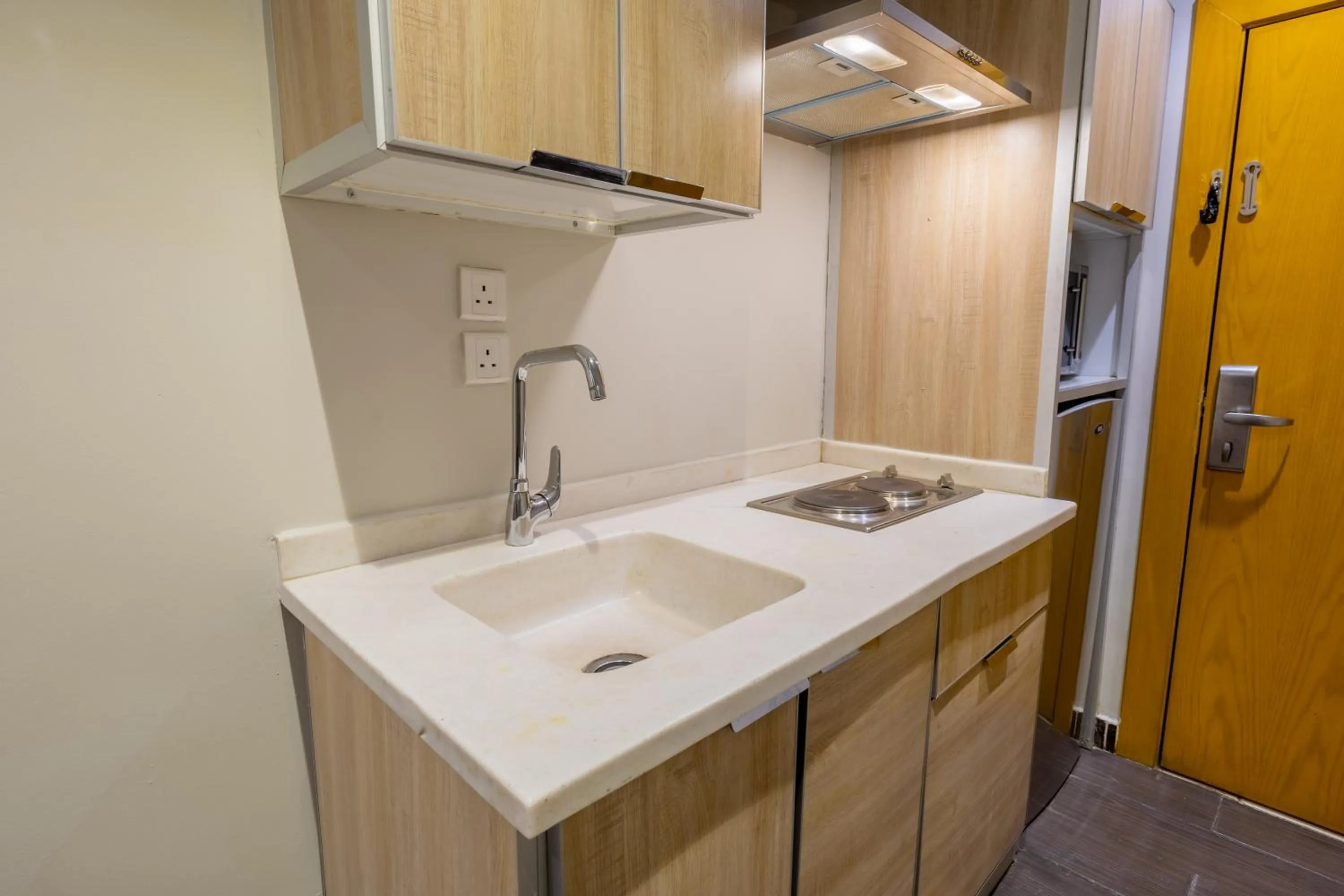 Al Muahidb Residence Al Takhasossi 4